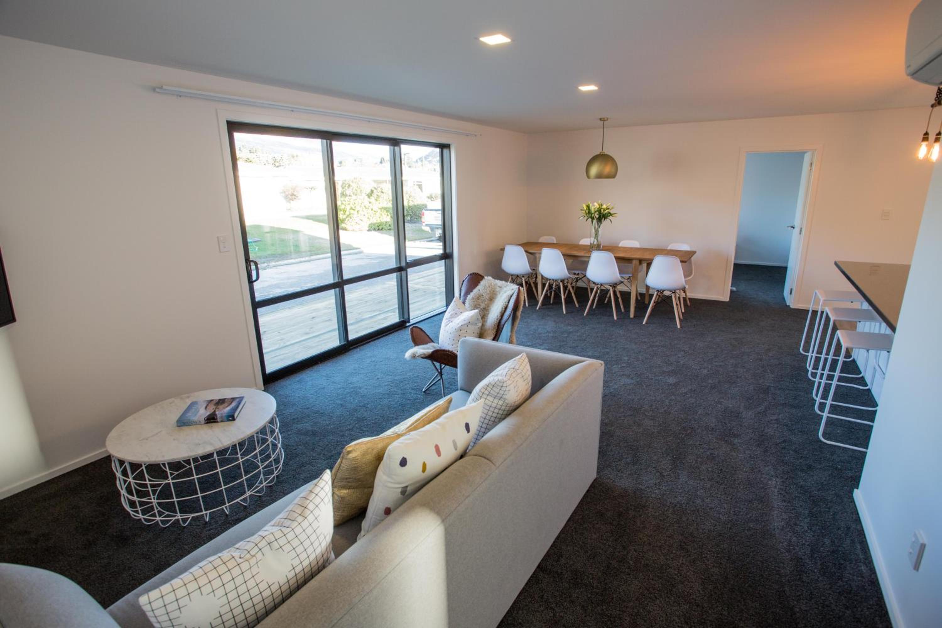 Stow Wanaka 4 -Charming Space, Just a Stone Throw from Central Wanaka view 4