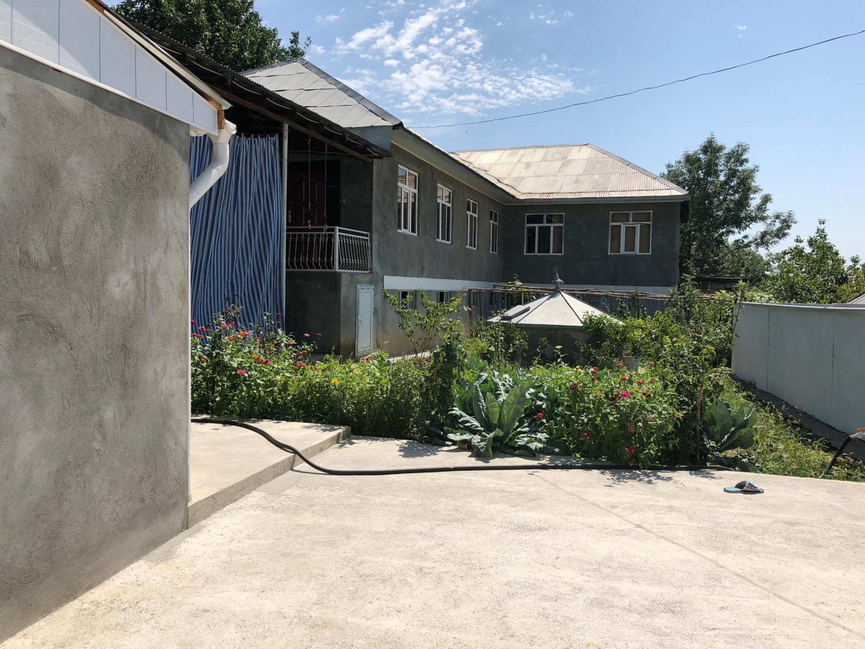 Shaki Host House