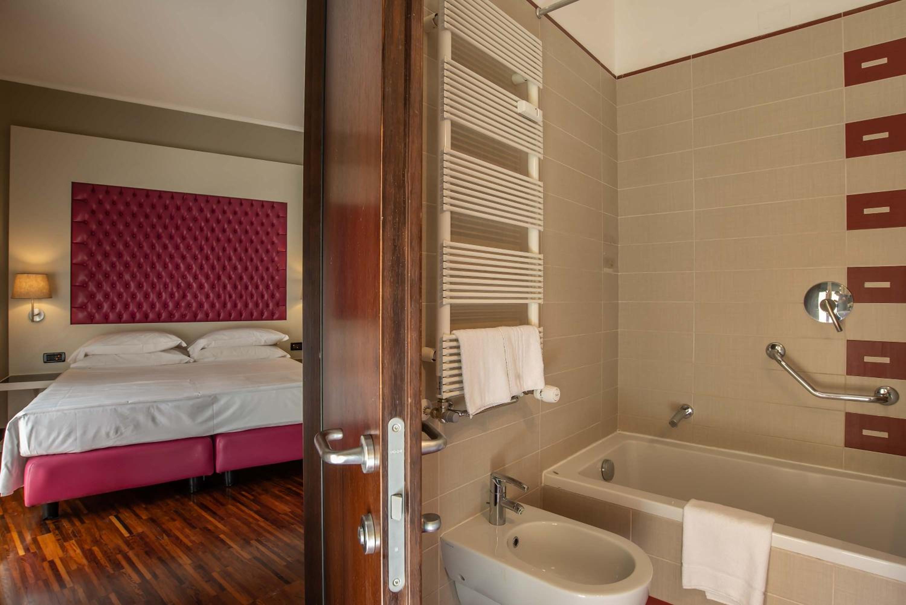Merulana Inn Guest House