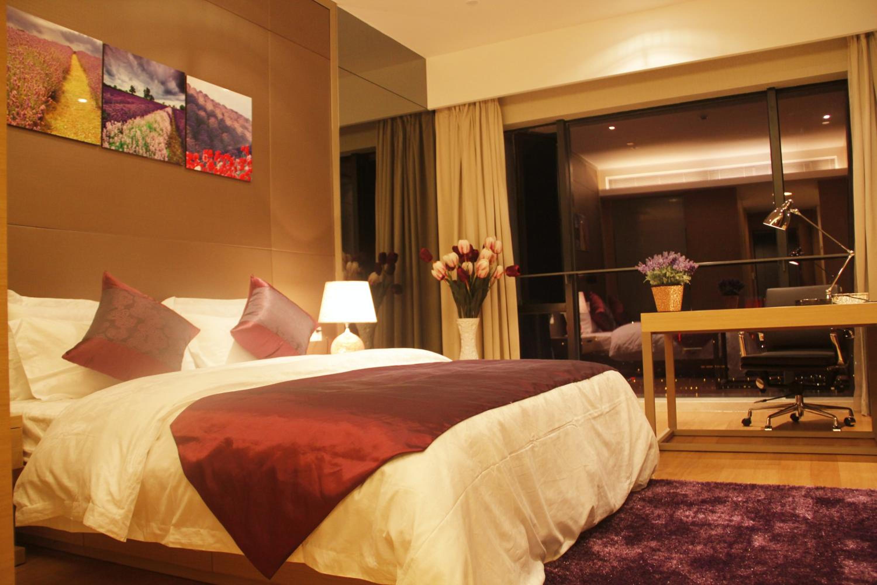 Checkinn International Apartment (GuangZhou PaZhou Poly World Trade Branch)