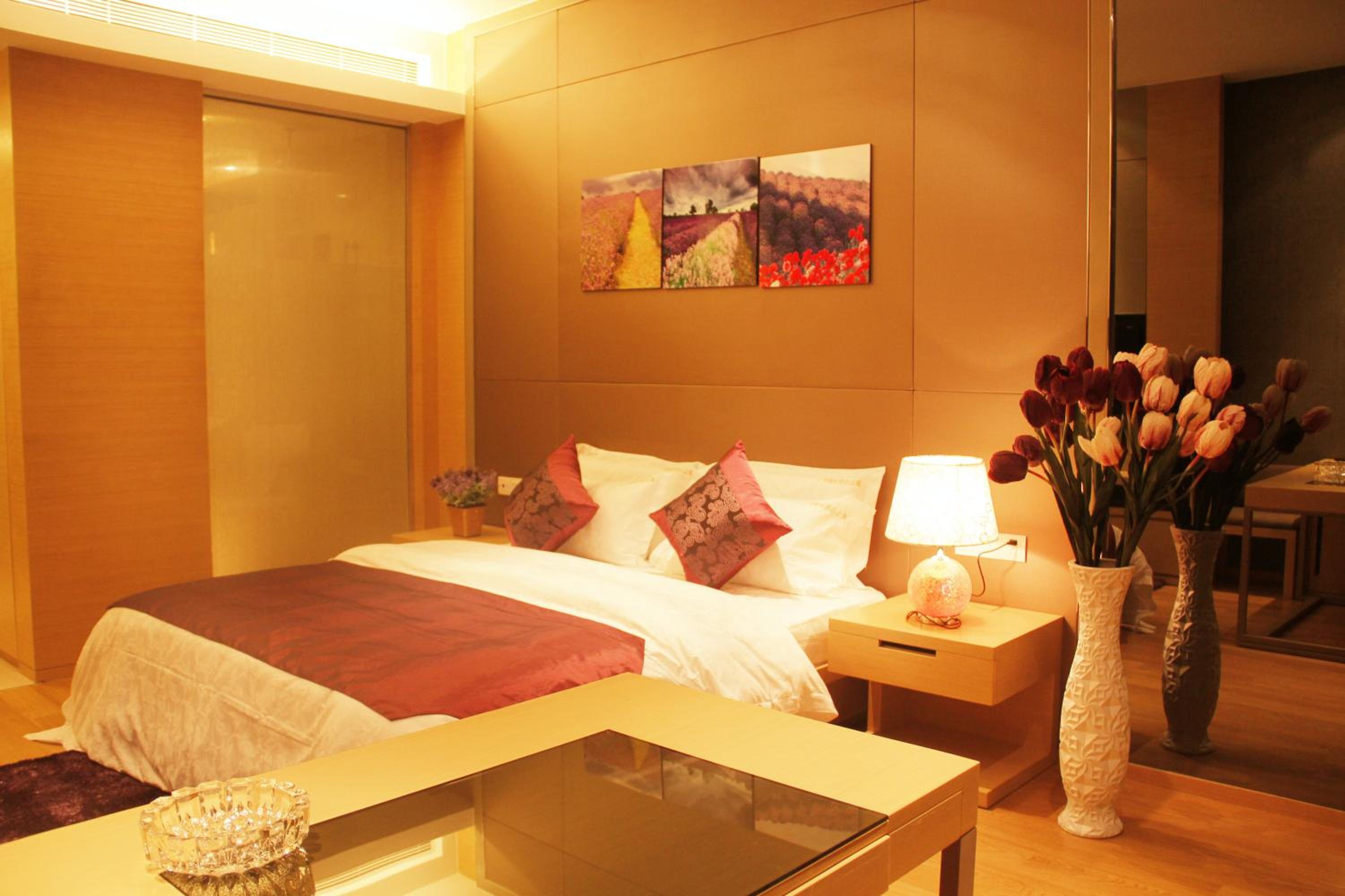 Checkinn International Apartment (GuangZhou PaZhou Poly World Trade Branch)