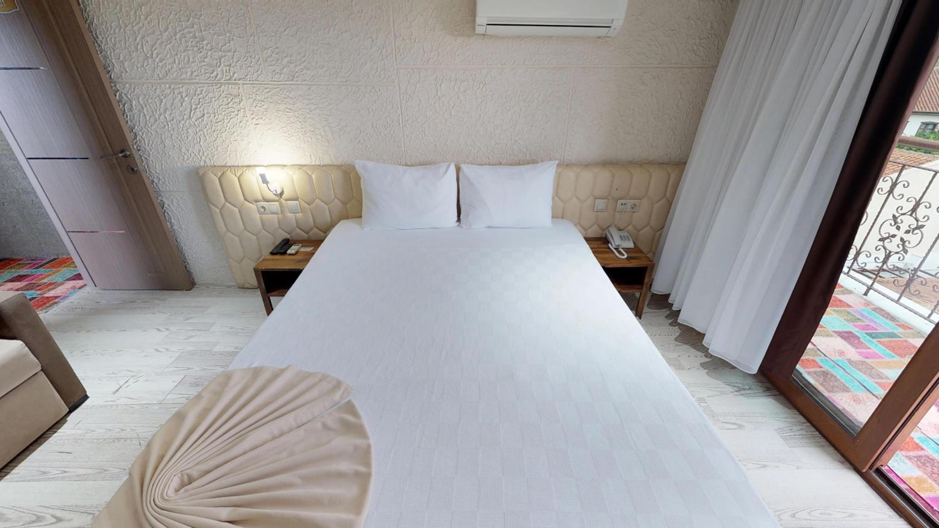 Patron Hotel - Image 33