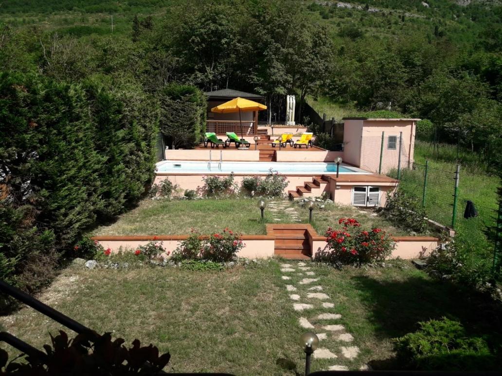 Villa Claudia indipendente con piscina ad uso esclusivo view 2