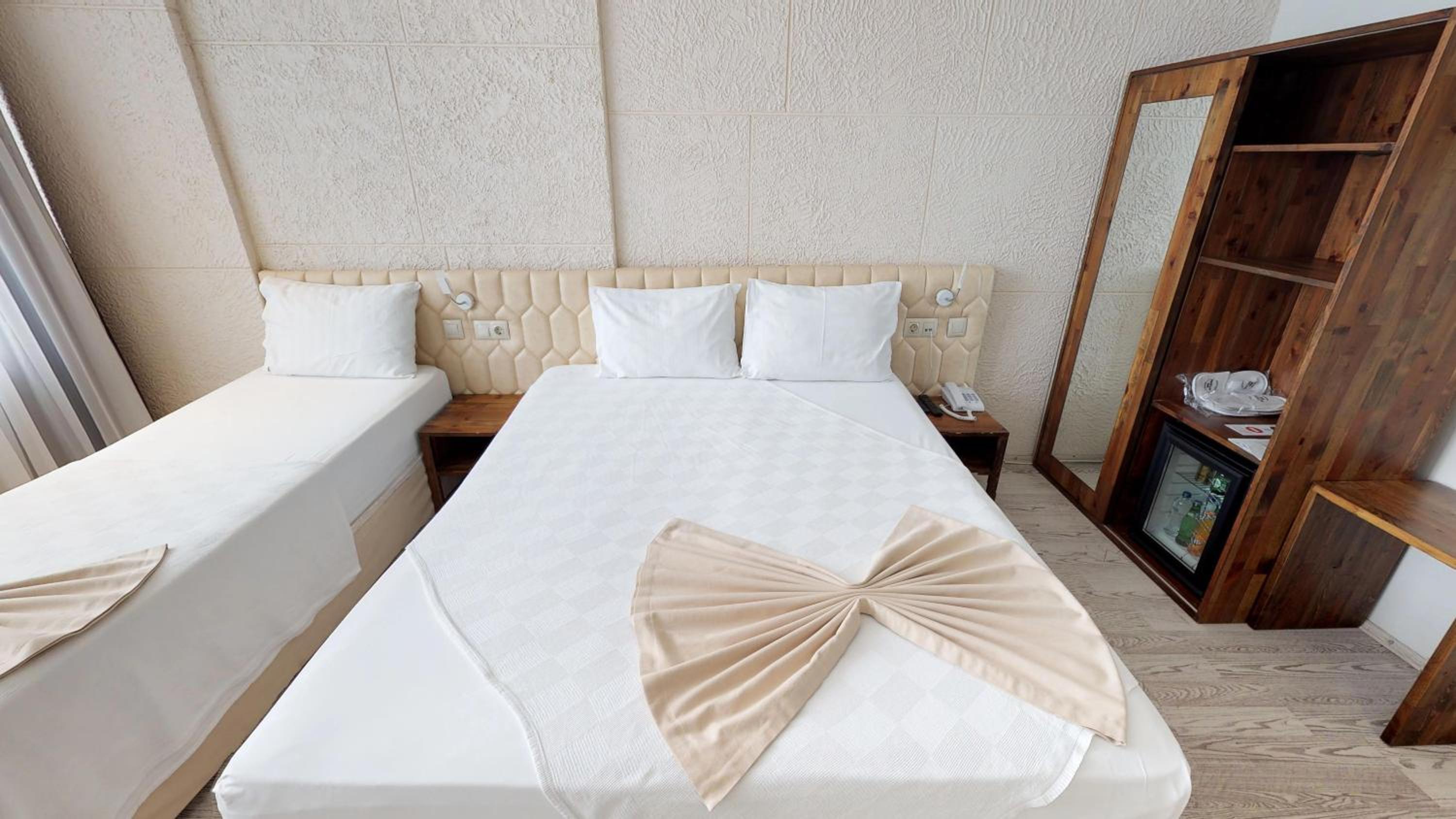 Patron Hotel - Image 32