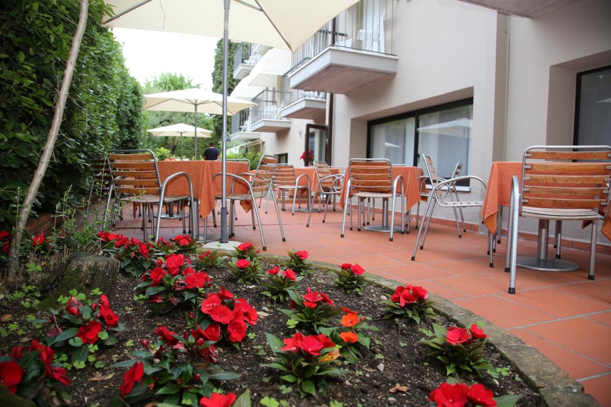 outdoor BBQ area