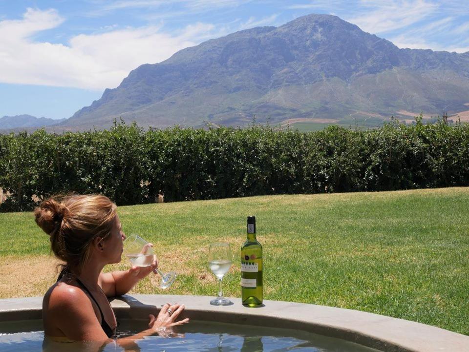 Seven Oaks Vineyard Cottages