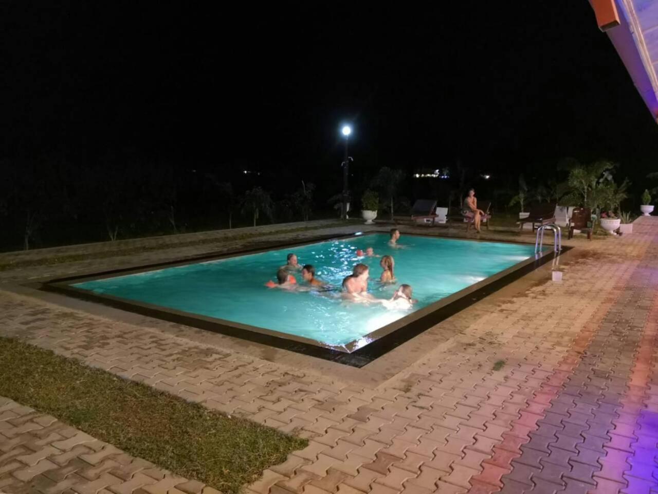 Shan Guest and Restaurant Nilaveli