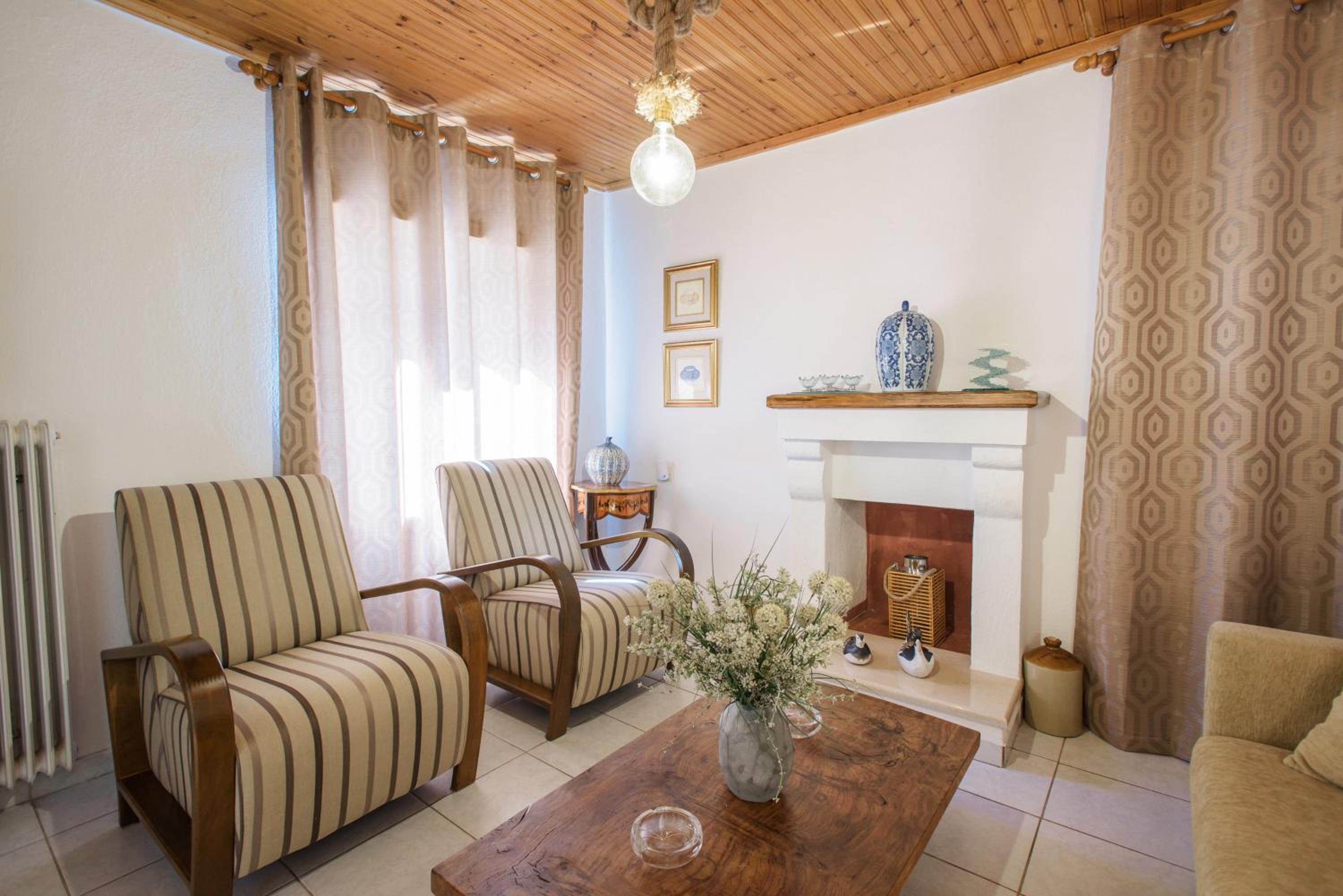 Lena's garden house view 4