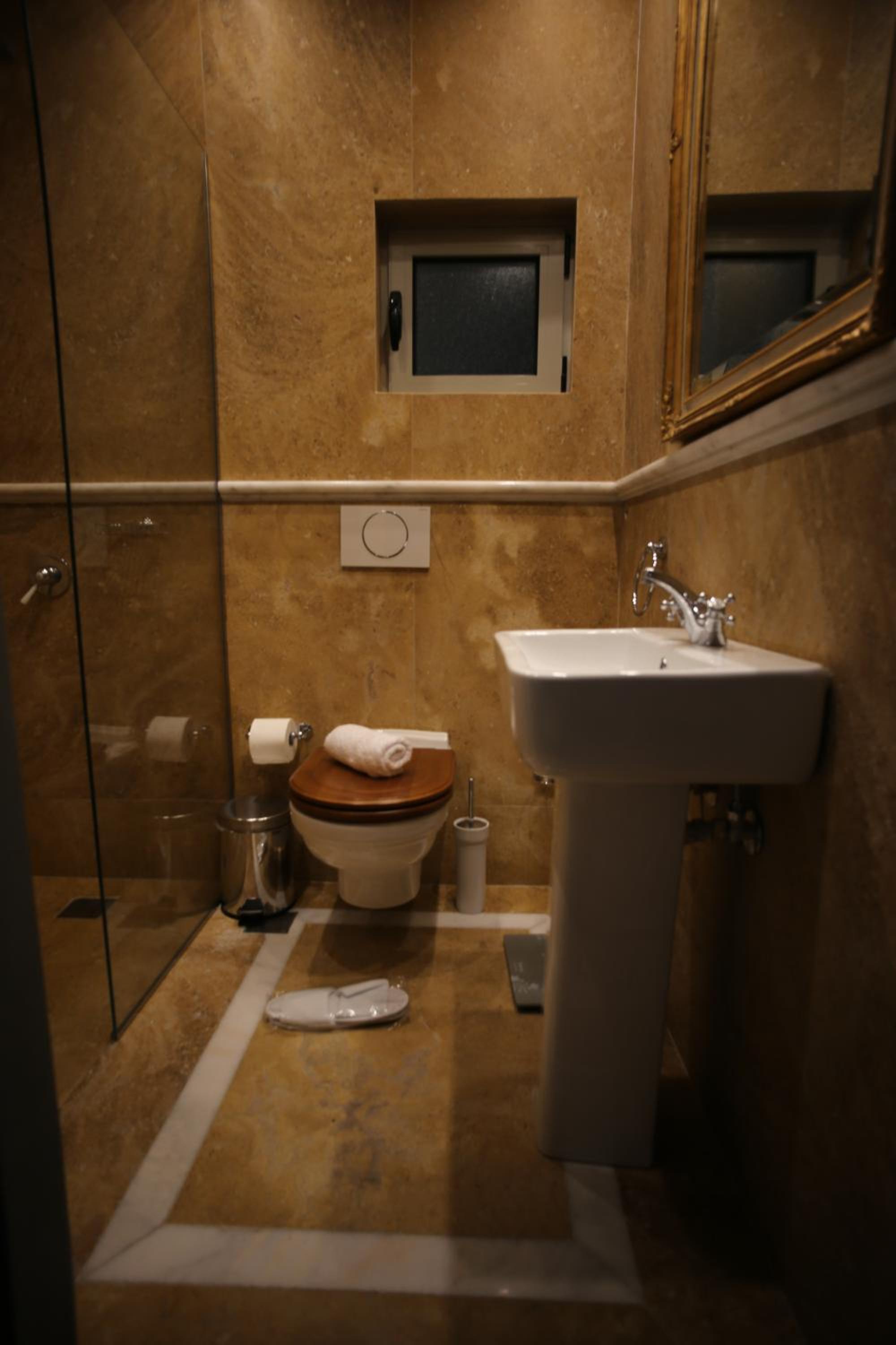 Athenian Vintage Apartments