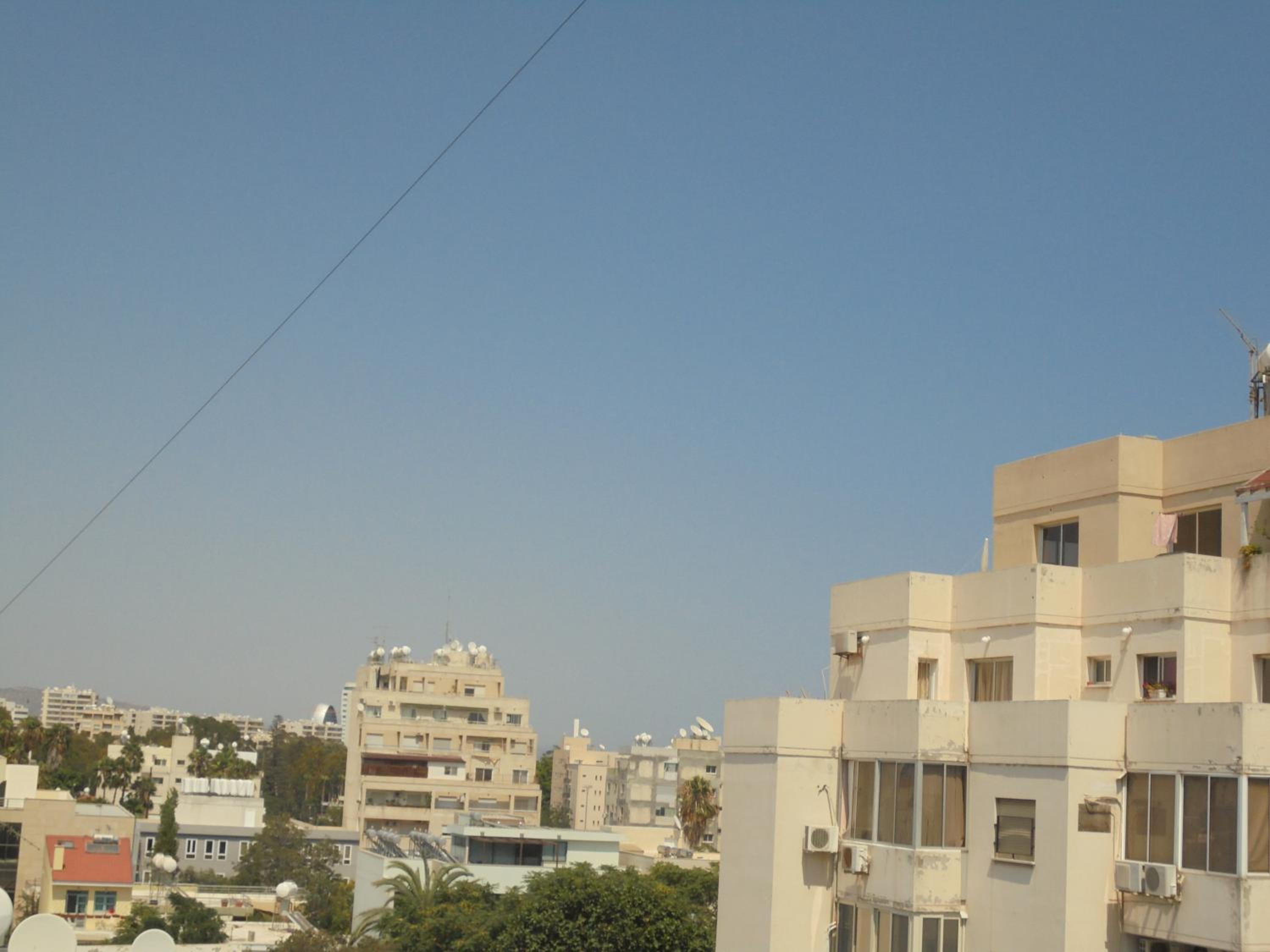 Delphi Court - large 1 bed -sleeps 4, Near sea/beach - free wifi