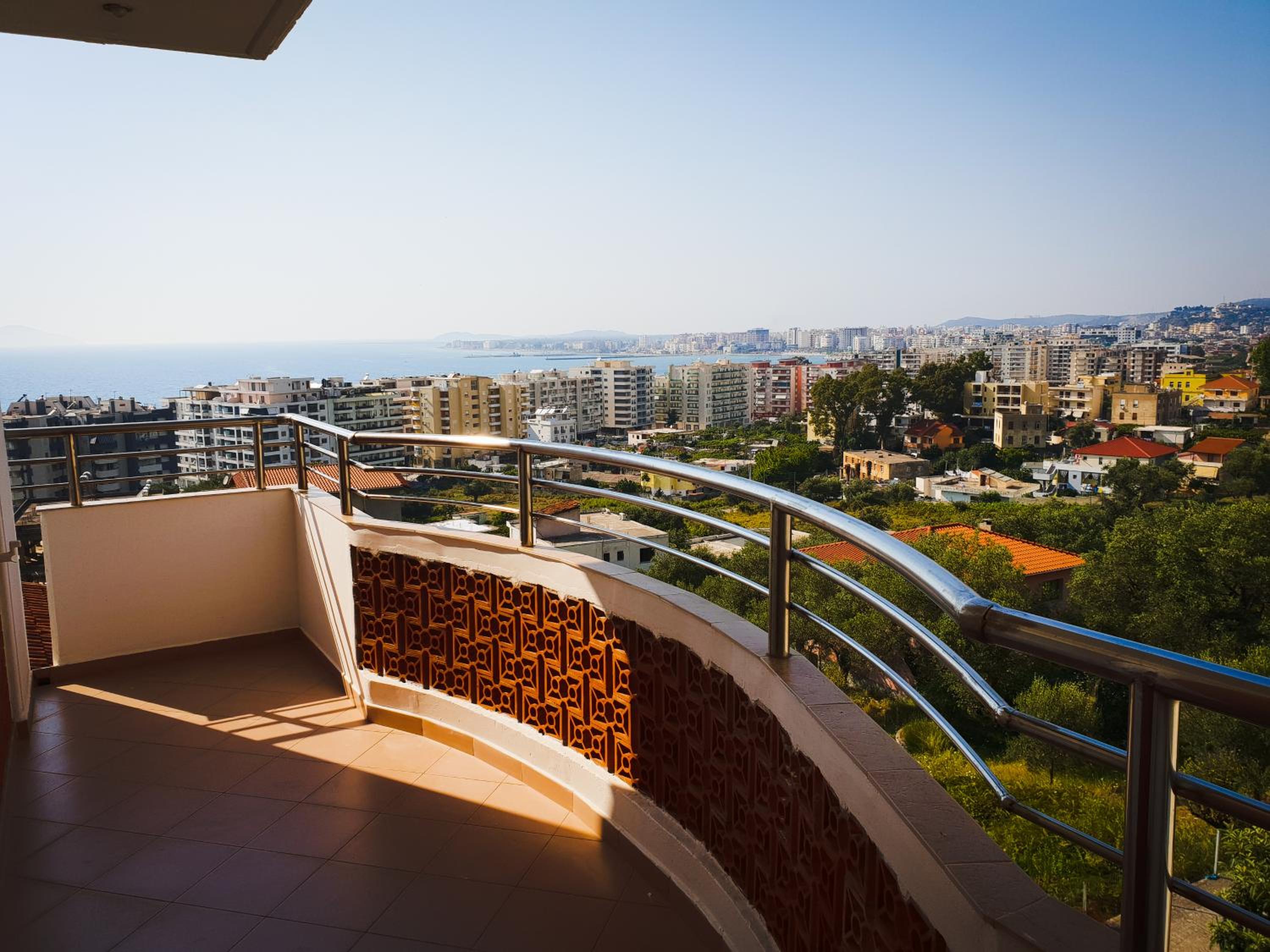 Lux Apartments