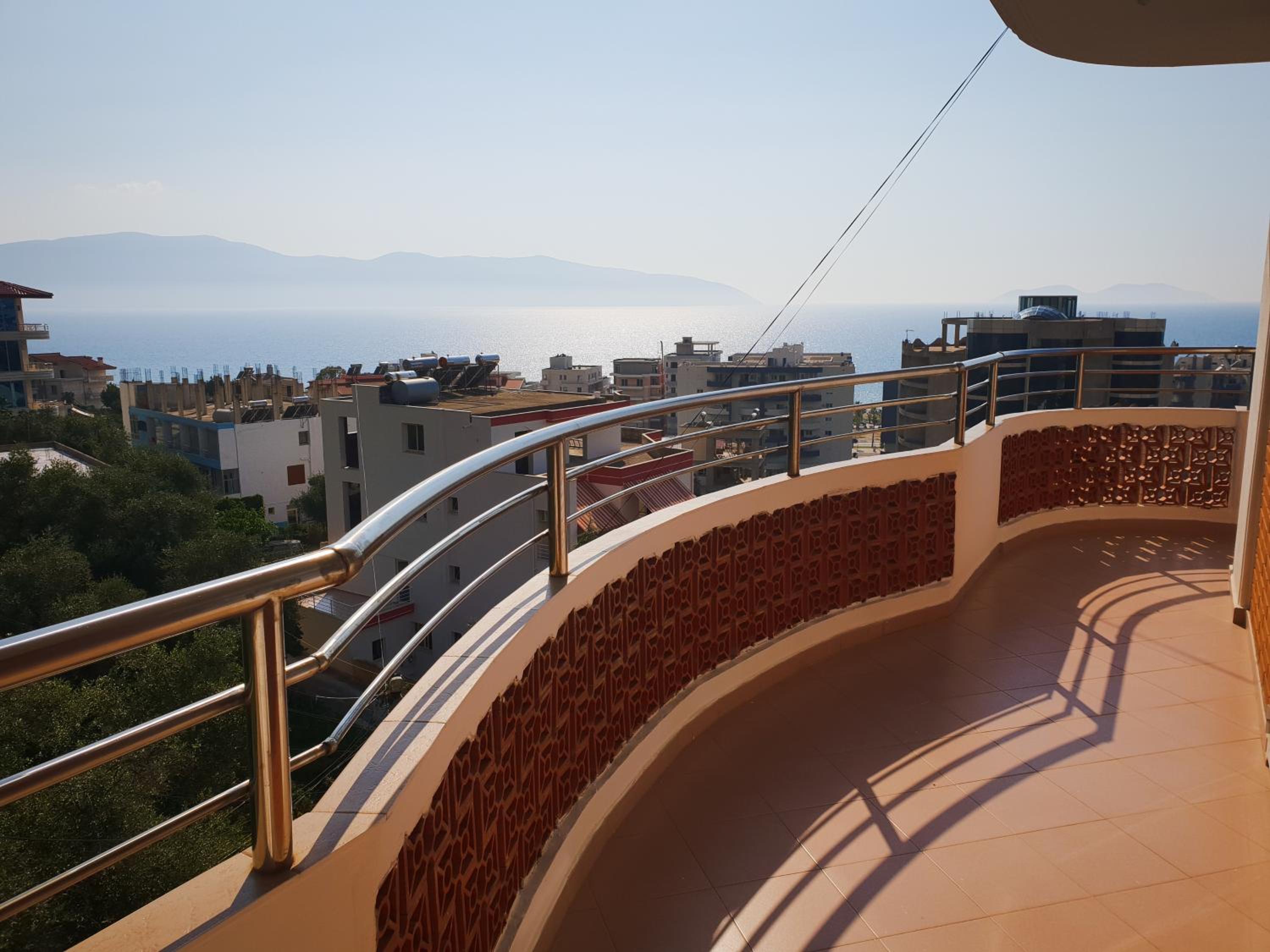 Lux Apartments