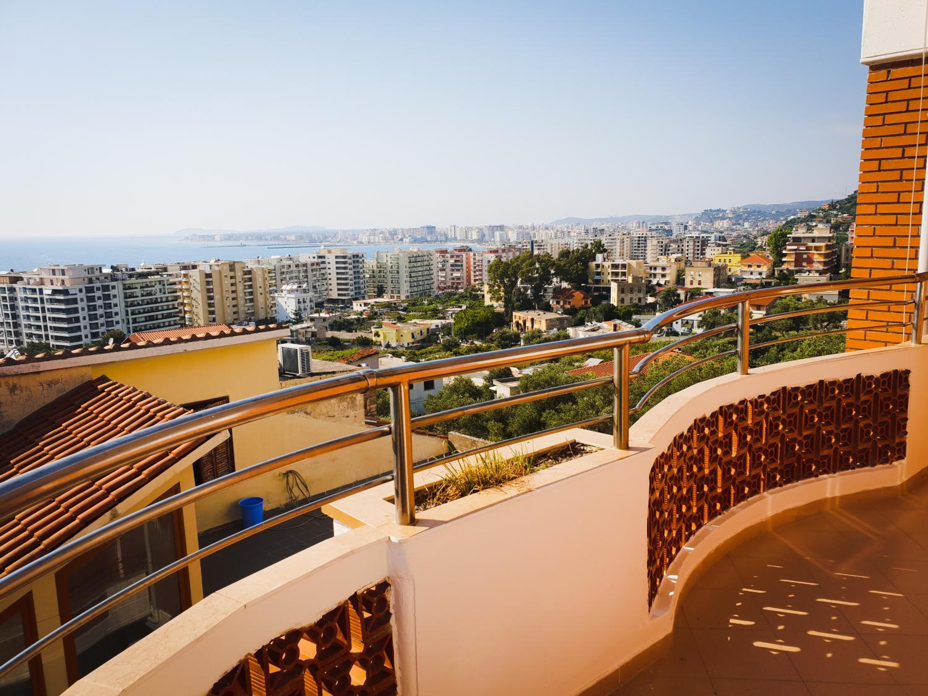 Lux Apartments