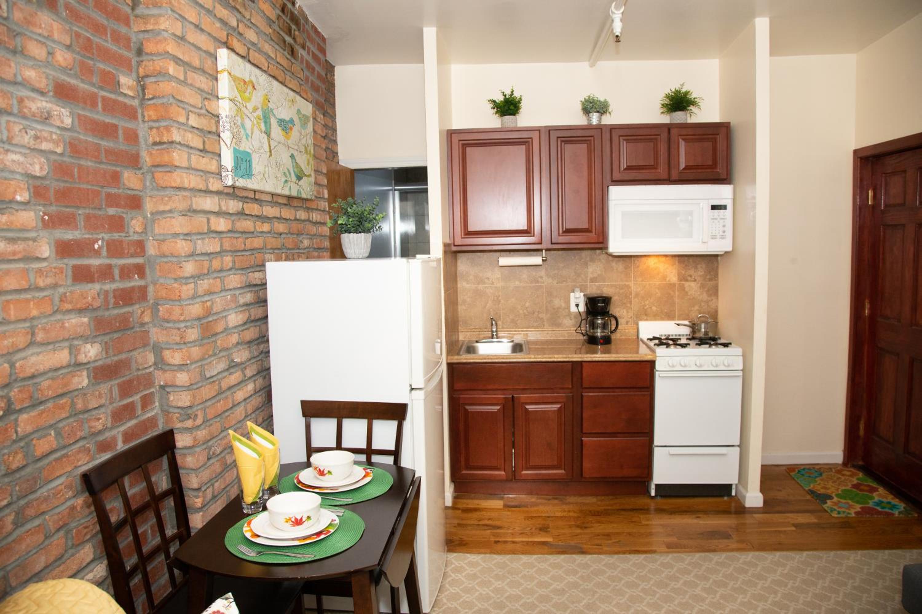 The Harlem Cascades