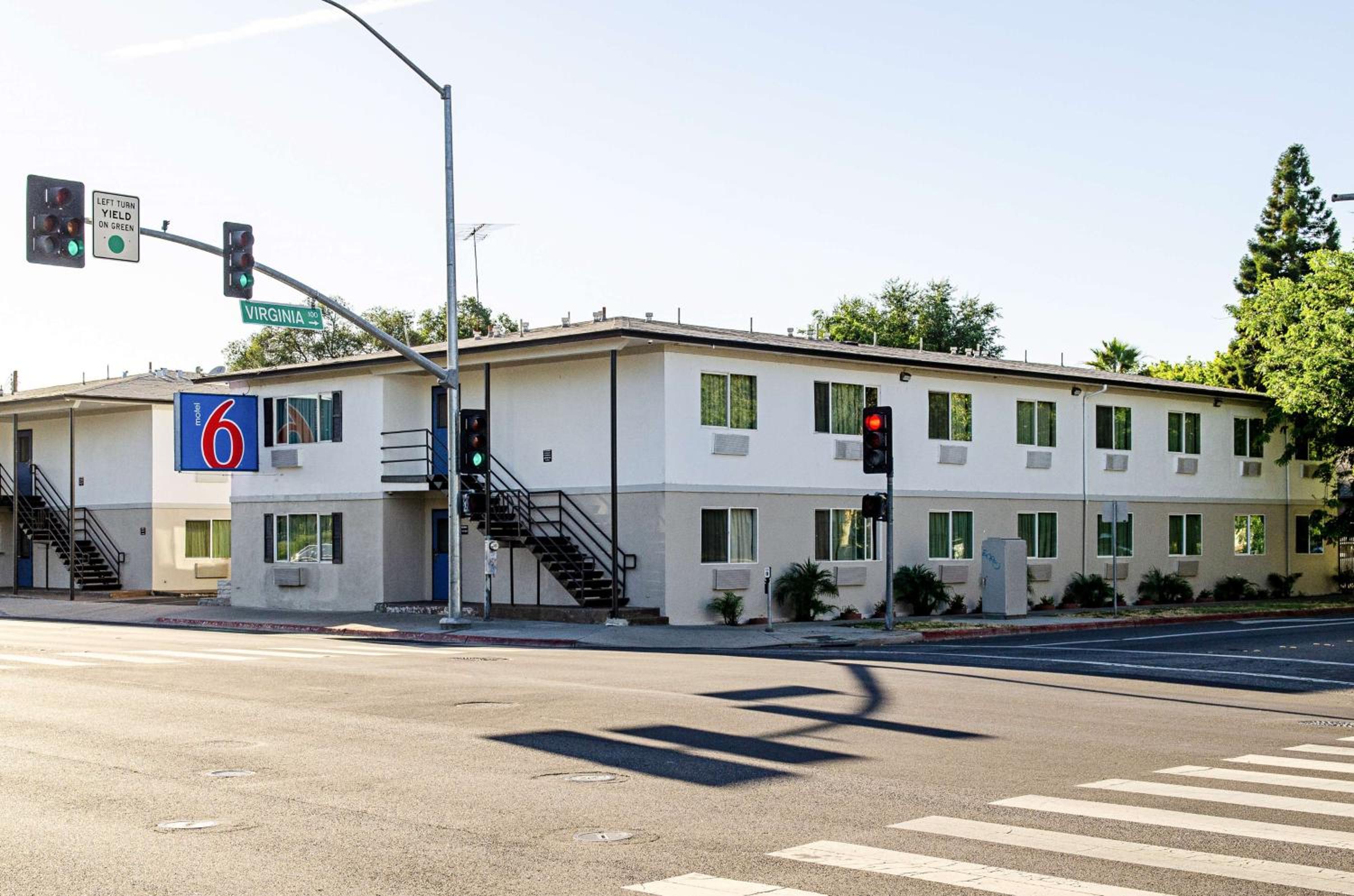 Modesto Vacations - Motel 6-Modesto, CA - Downtown - Property Image 16