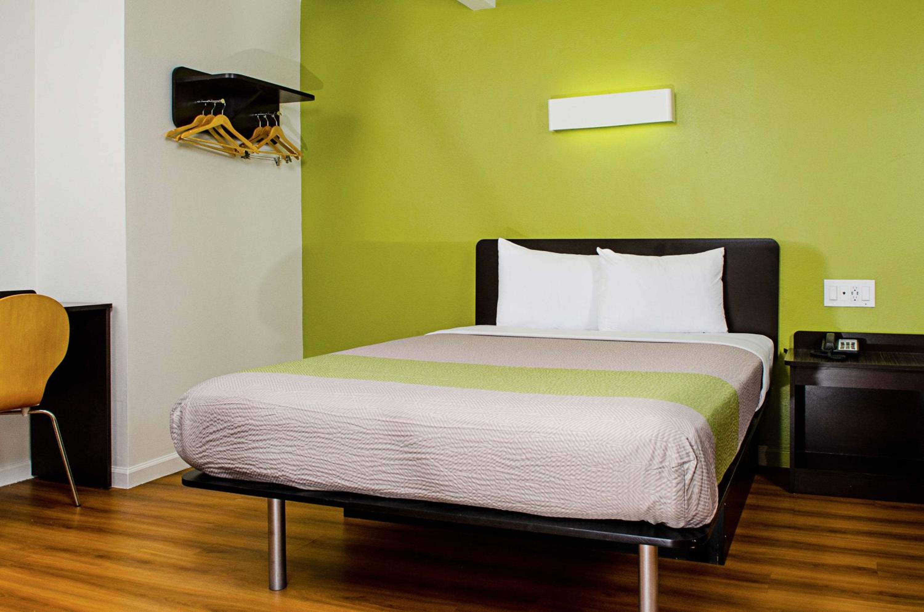 Modesto Vacations - Motel 6-Modesto, CA - Downtown - Property Image 19