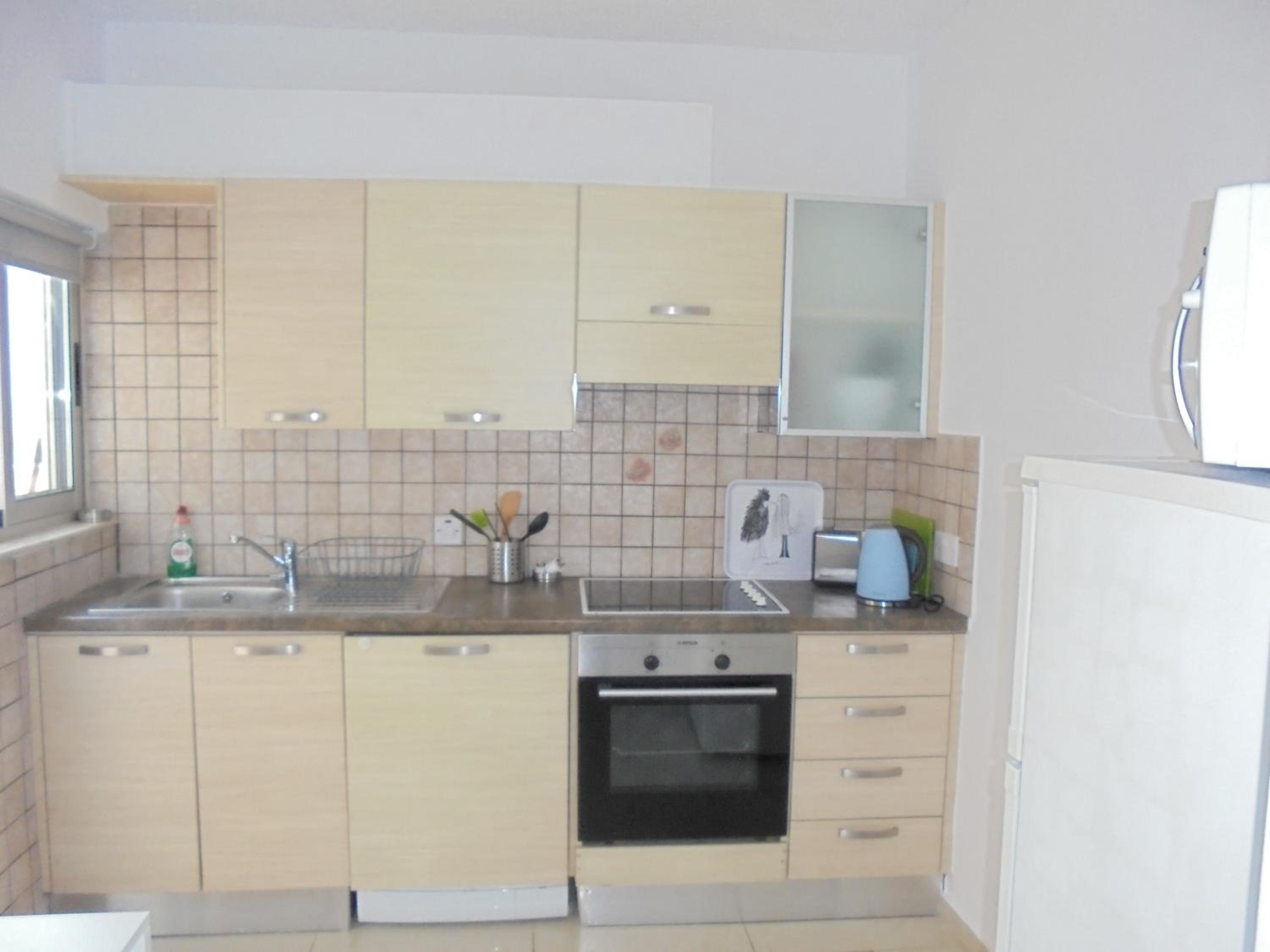 Delphi Court - large 1 bed -sleeps 4, Near sea/beach - free wifi