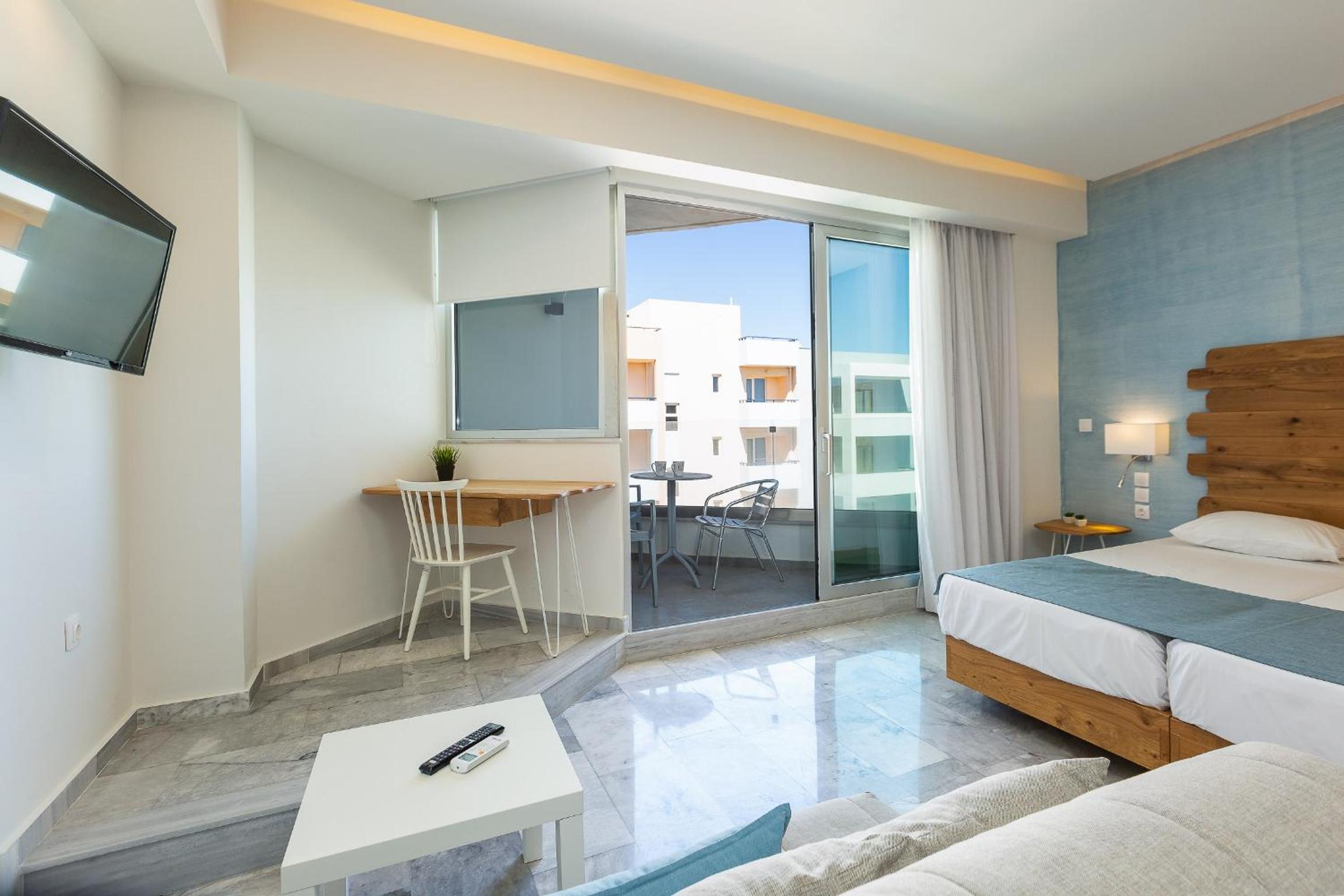 Meltemi Coast Suites