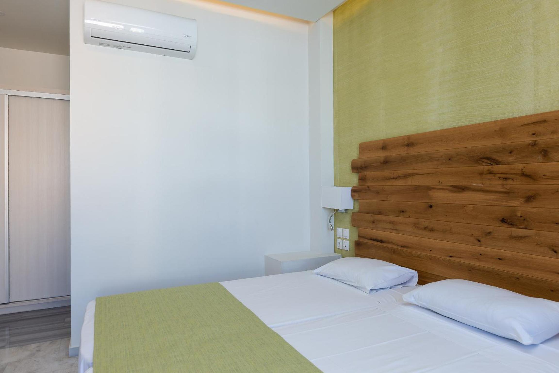 Meltemi Coast Suites