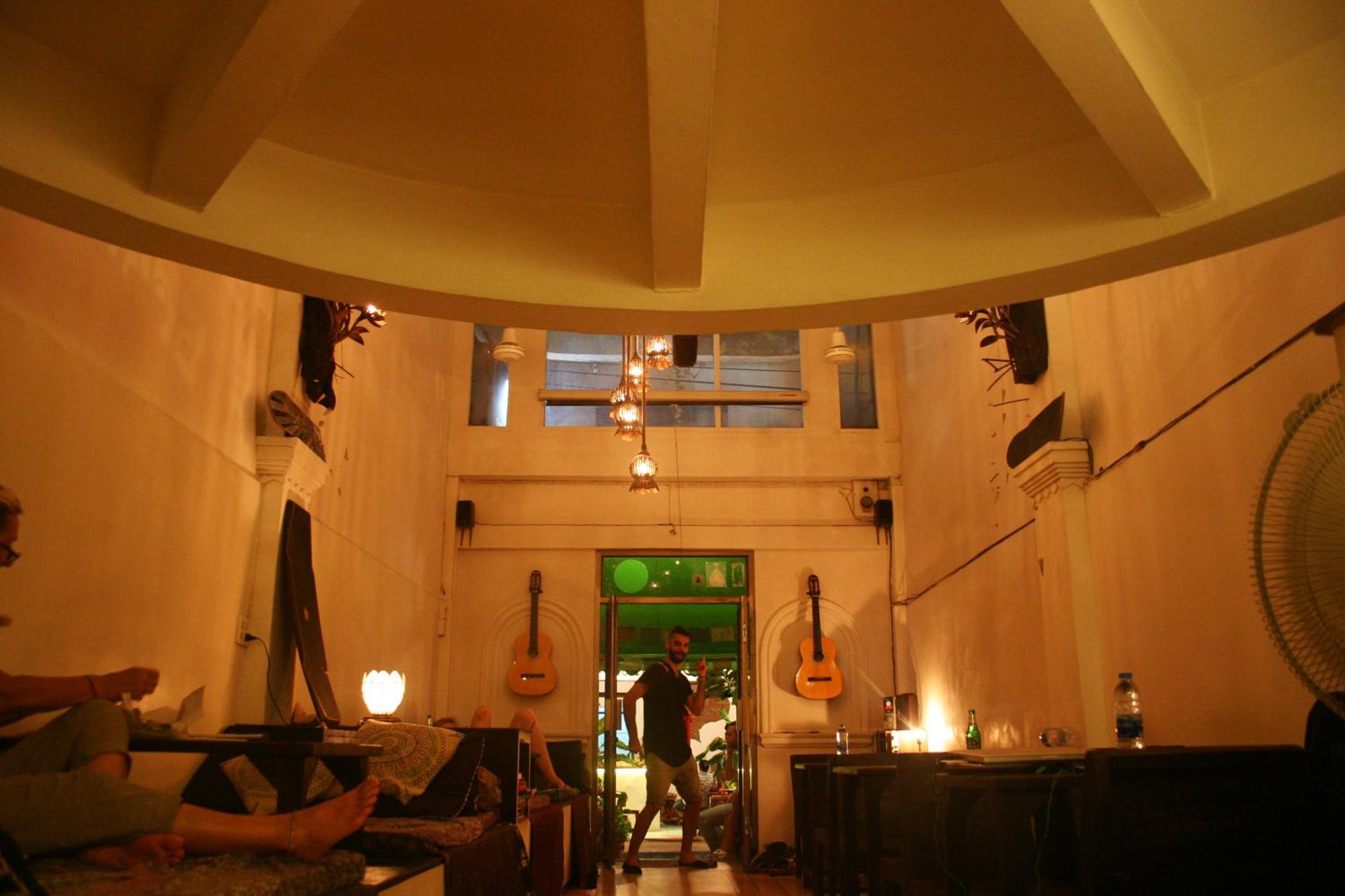 lounge