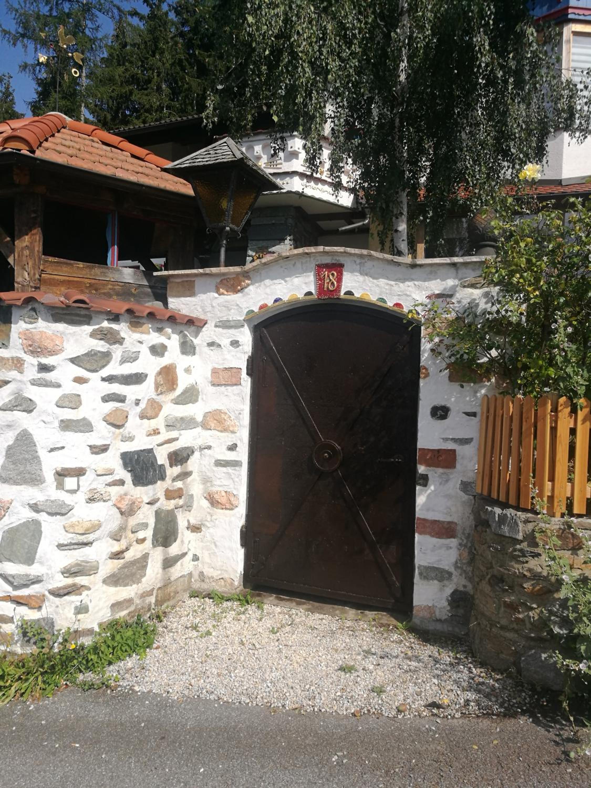 Photo 48