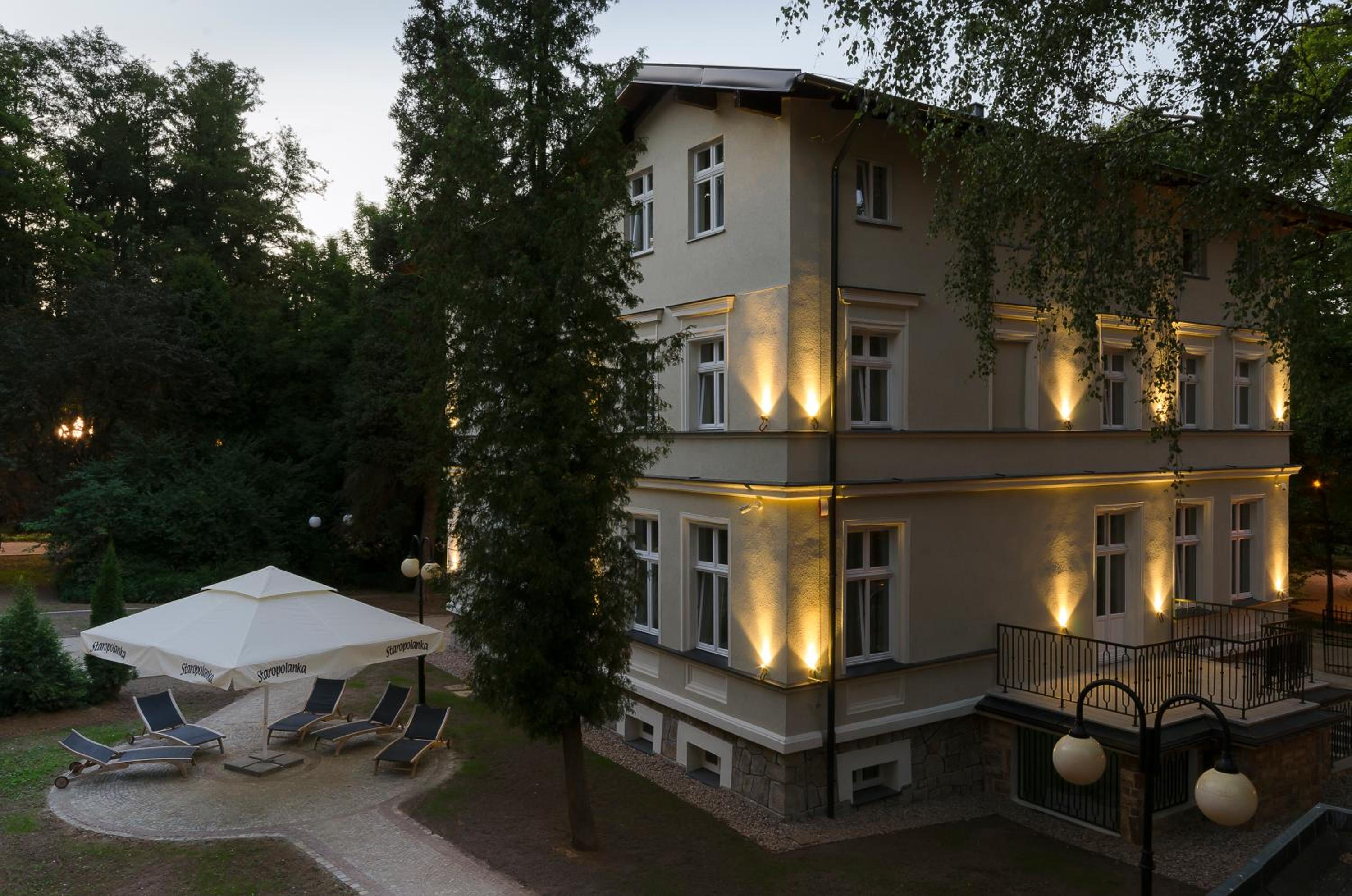 hotel building