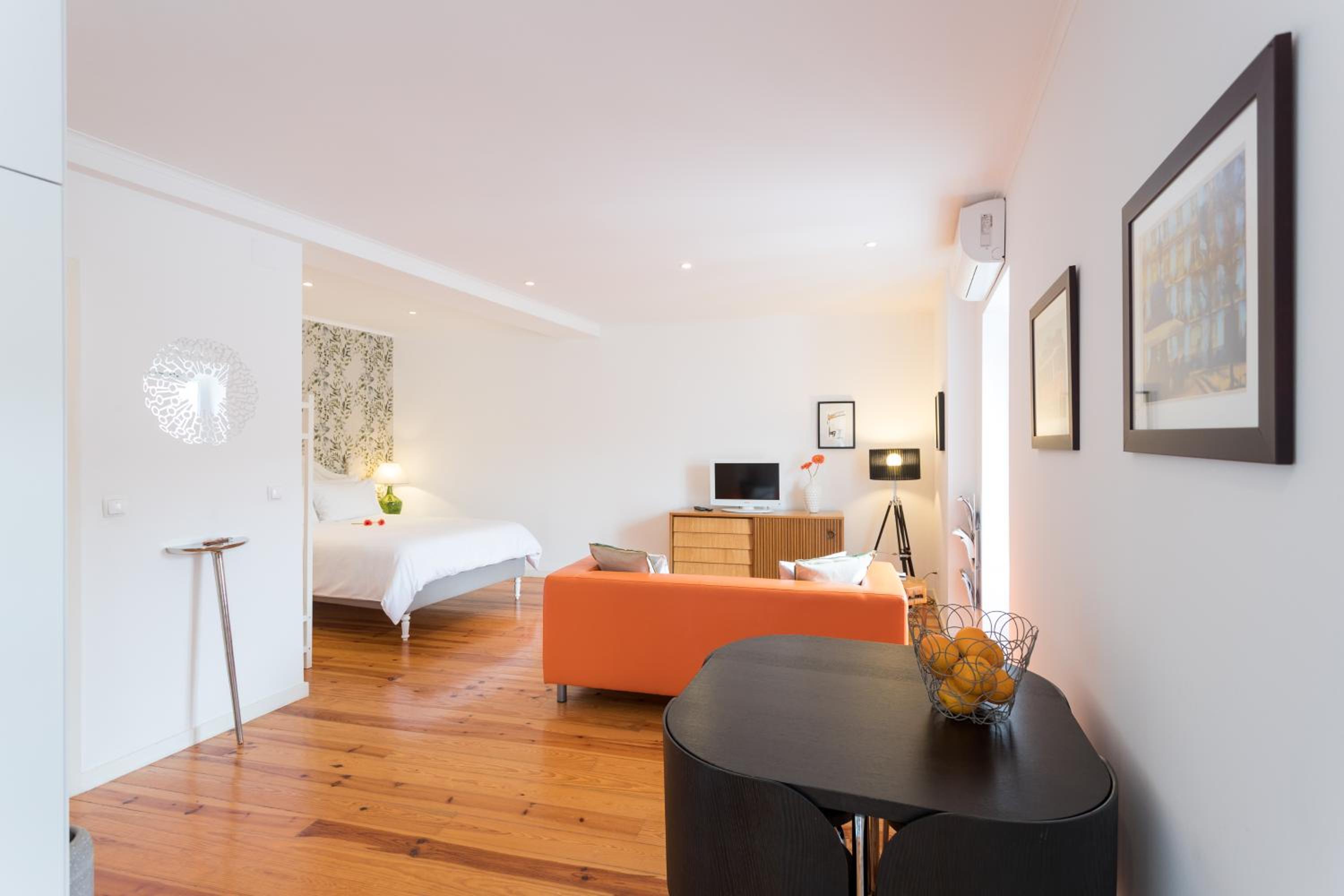 Bairrus Lisbon Apartments - Rossio view 4