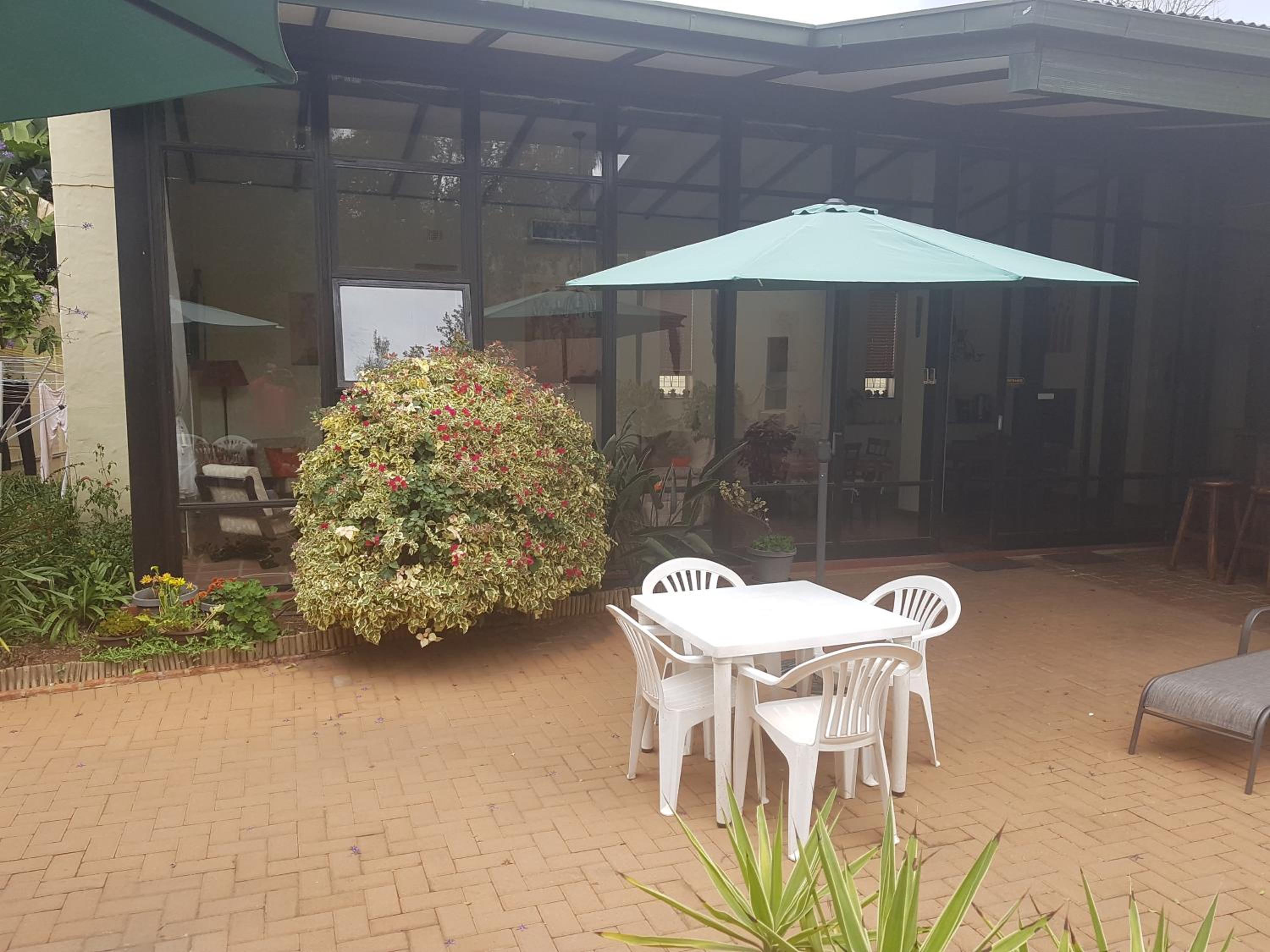 360 Eastwoods Guesthouse