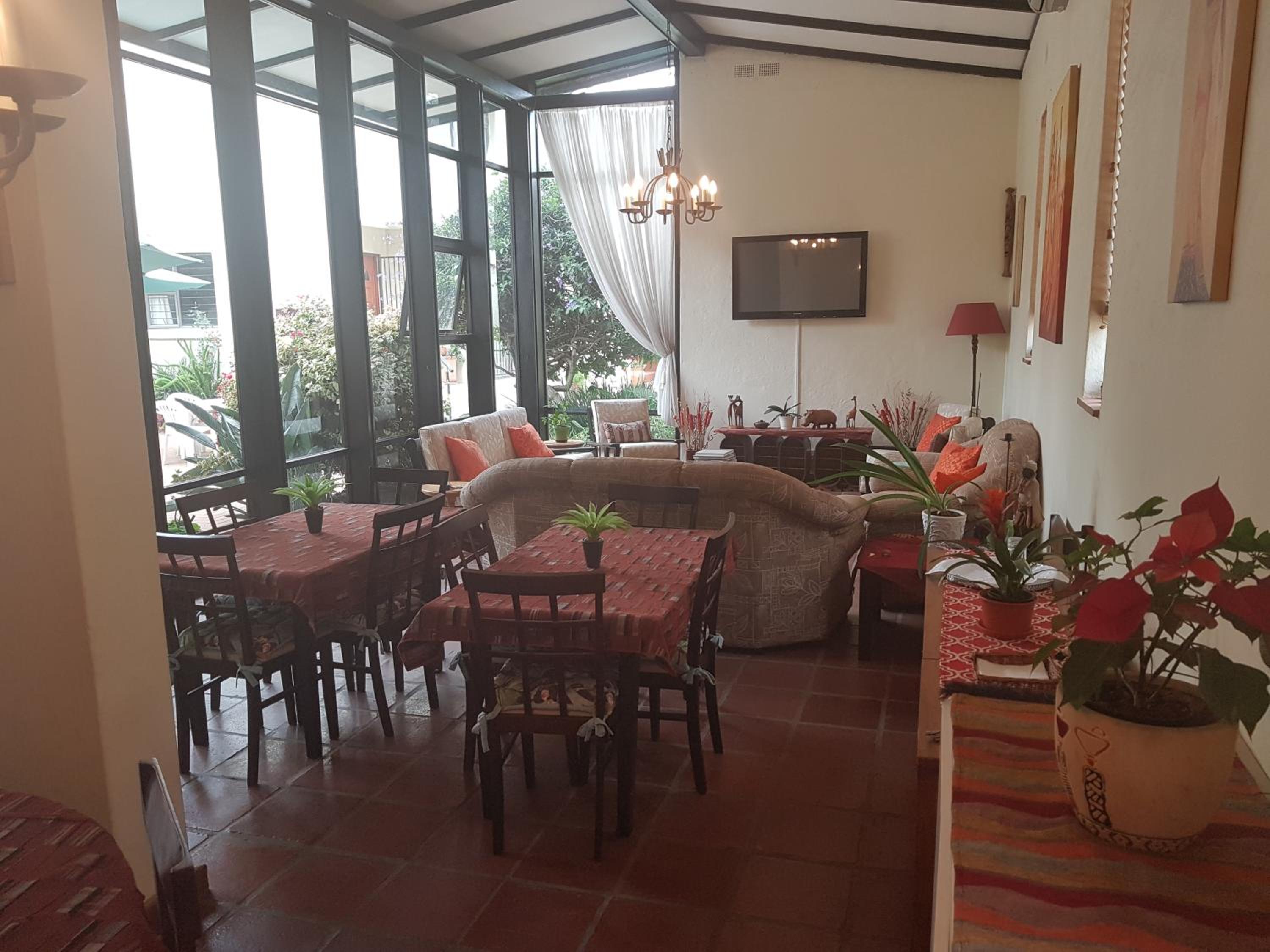 360 Eastwoods Guesthouse