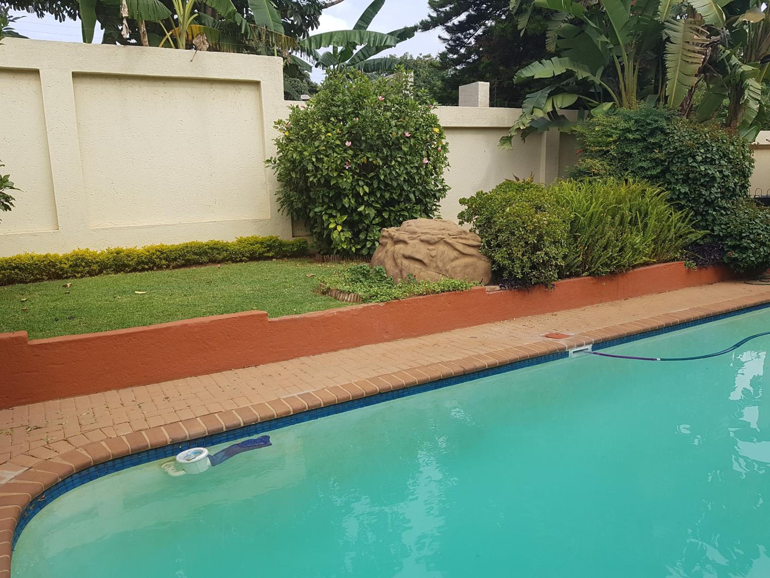 360 Eastwoods Guesthouse