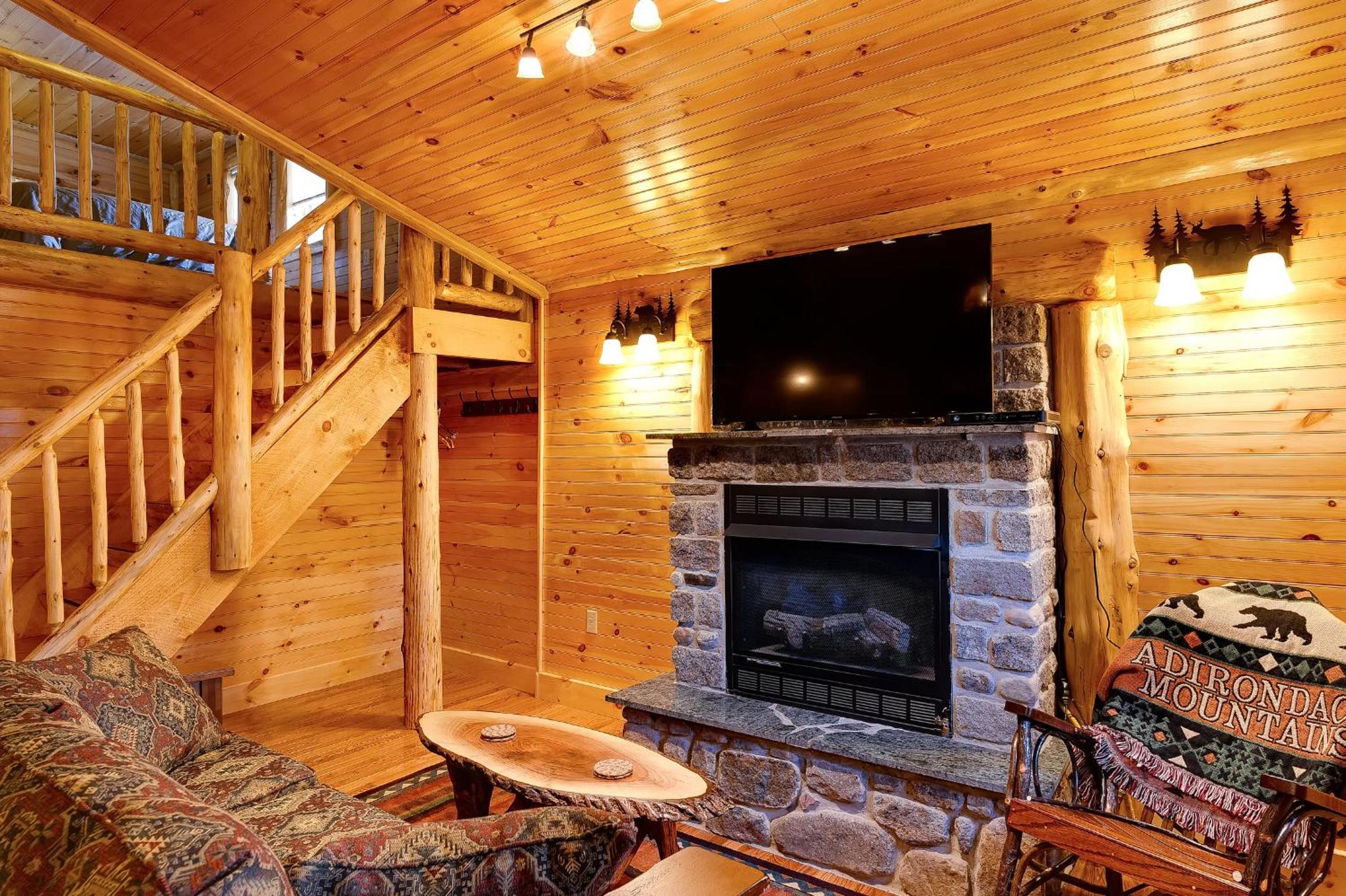 Cobble Mountain Lodge