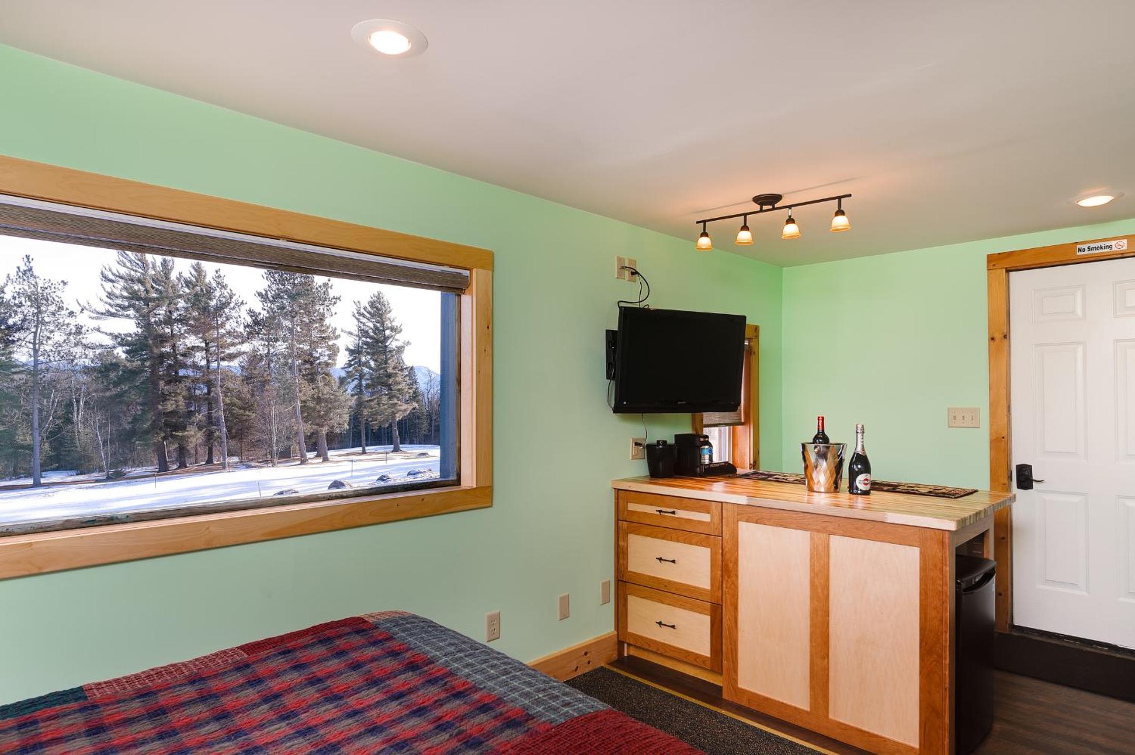 Cobble Mountain Lodge