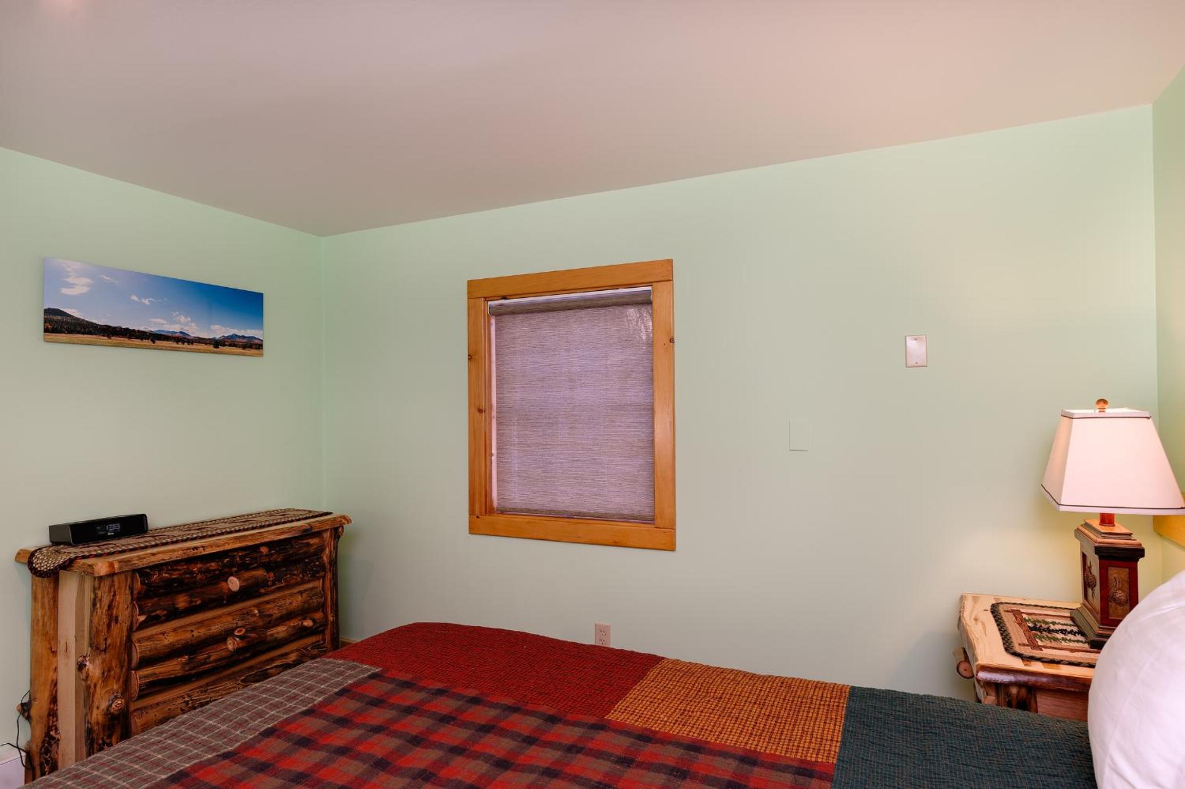 Cobble Mountain Lodge