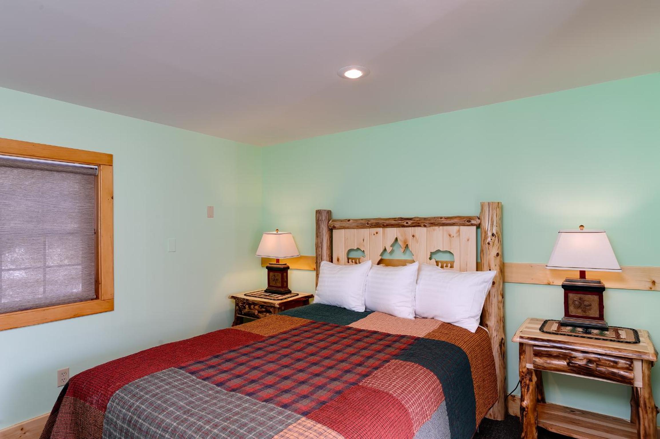 Cobble Mountain Lodge