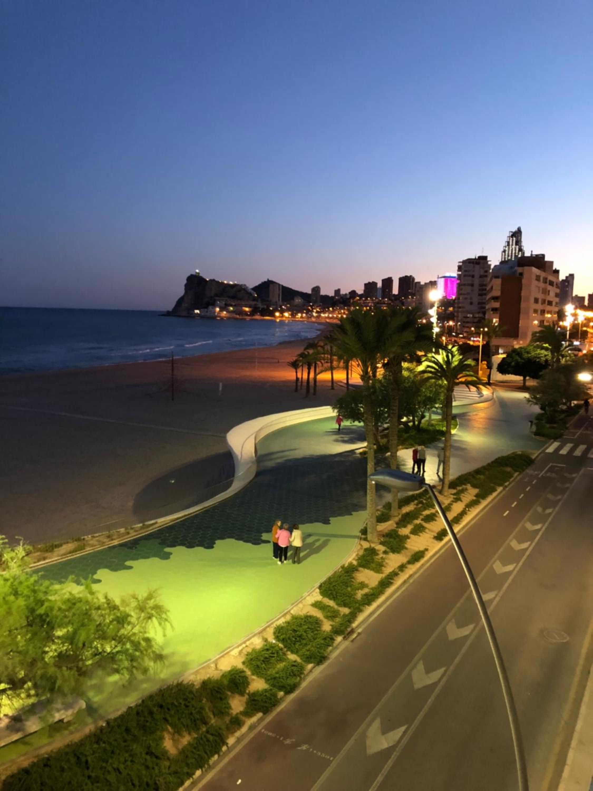 CL LUXURY APARTMENT FIRST LINE BEACH view 3