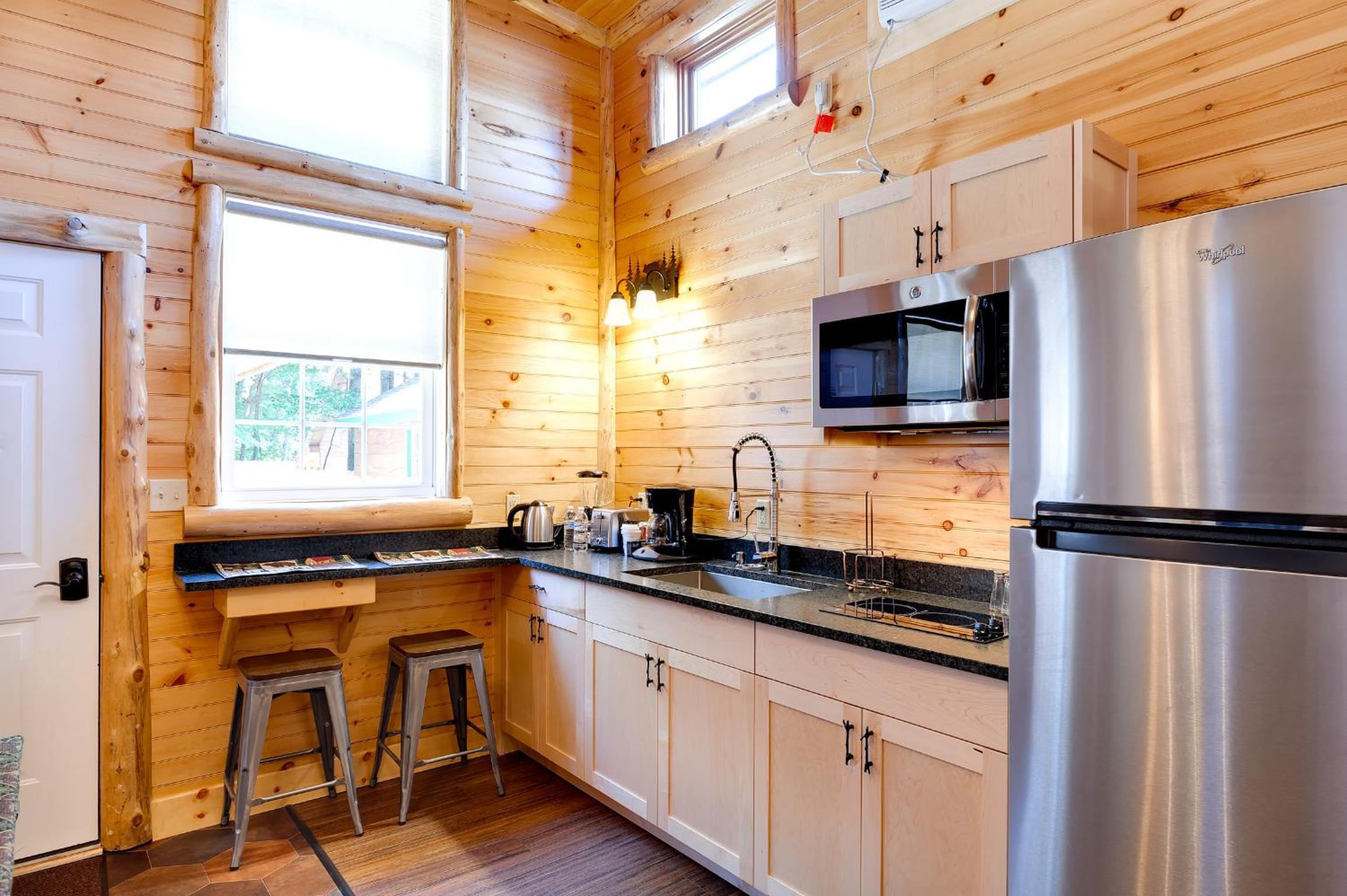 Cobble Mountain Lodge