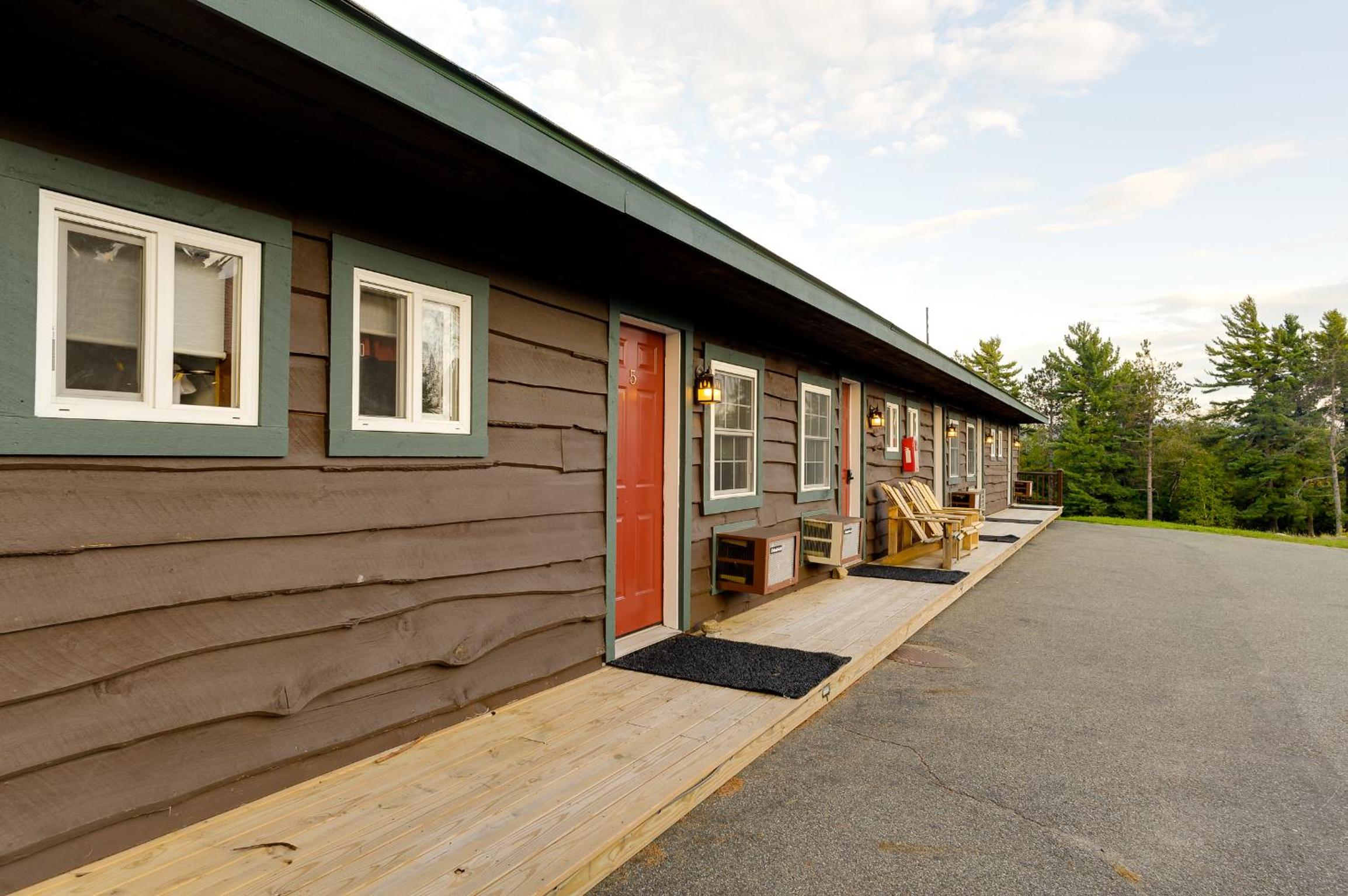 Cobble Mountain Lodge