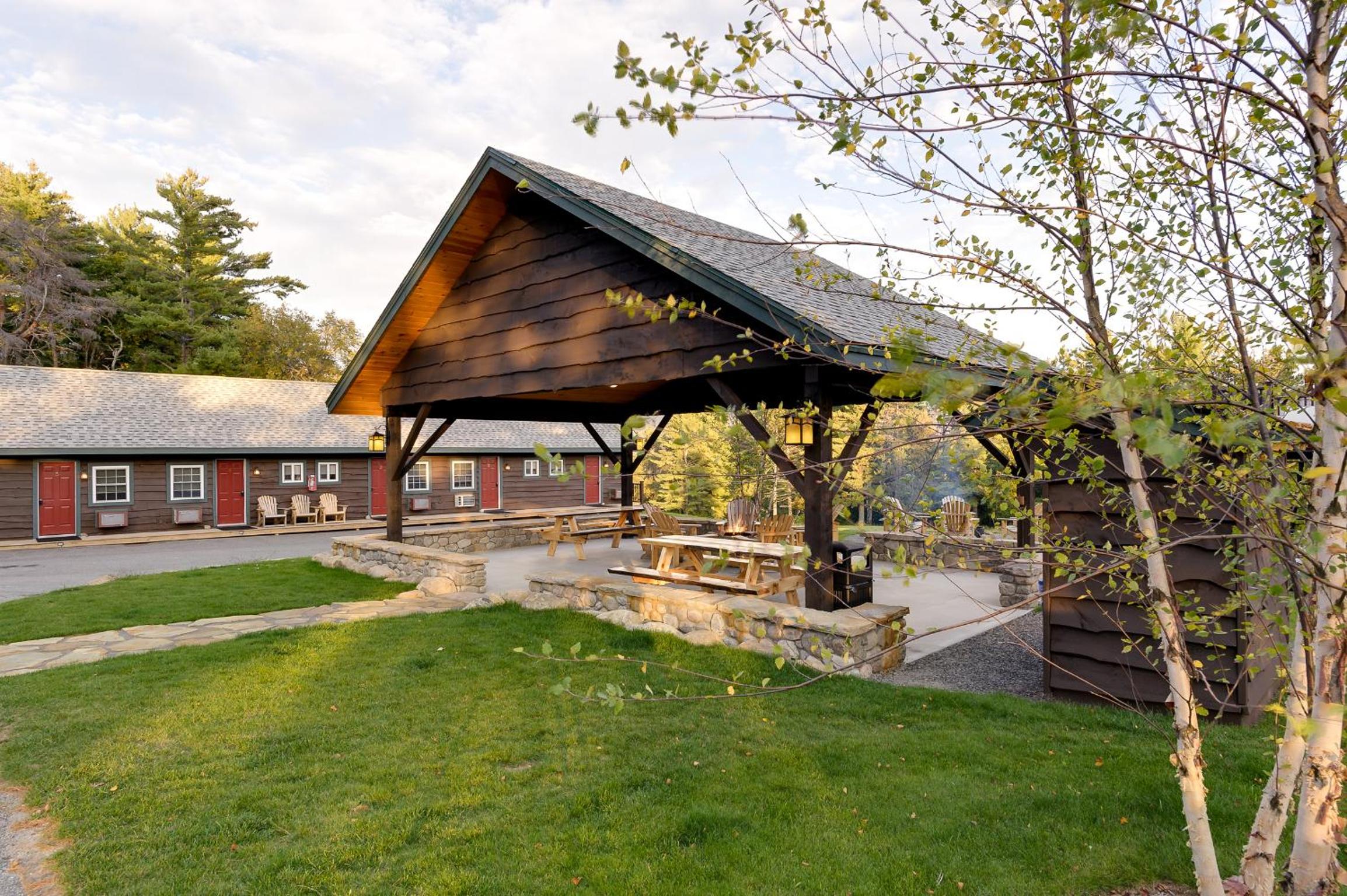 Cobble Mountain Lodge
