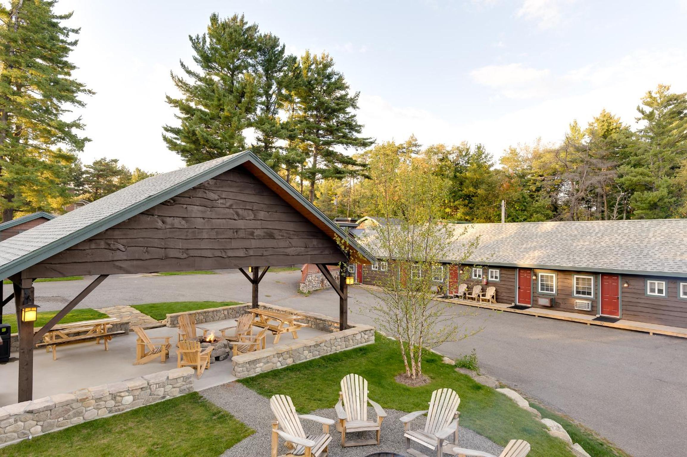 Cobble Mountain Lodge