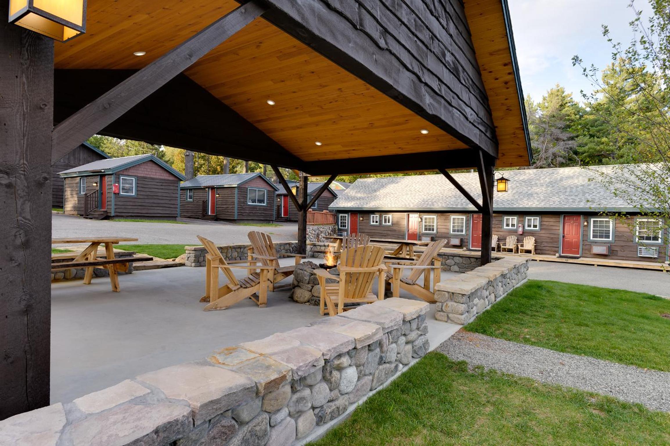 Cobble Mountain Lodge