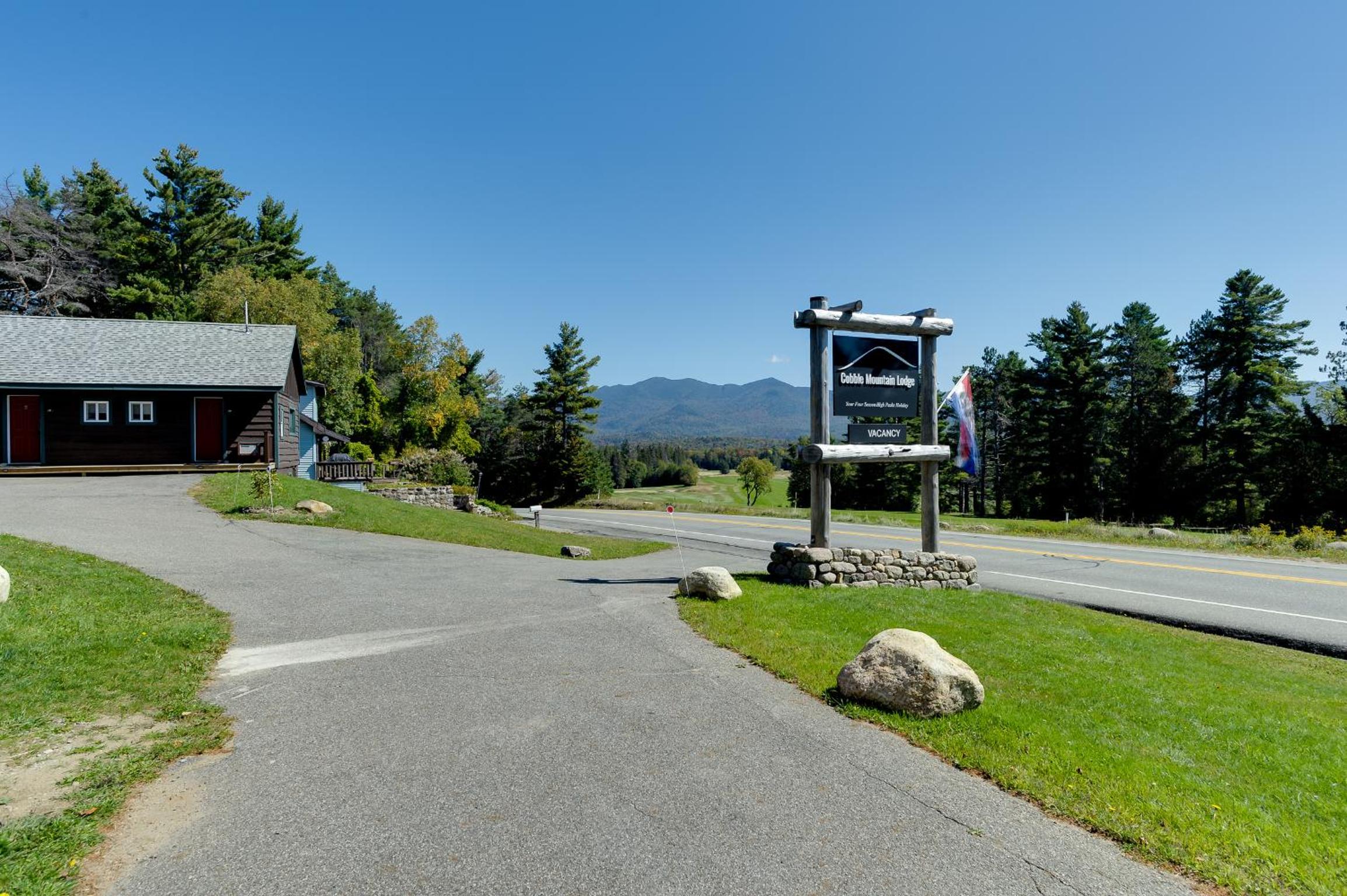 Cobble Mountain Lodge