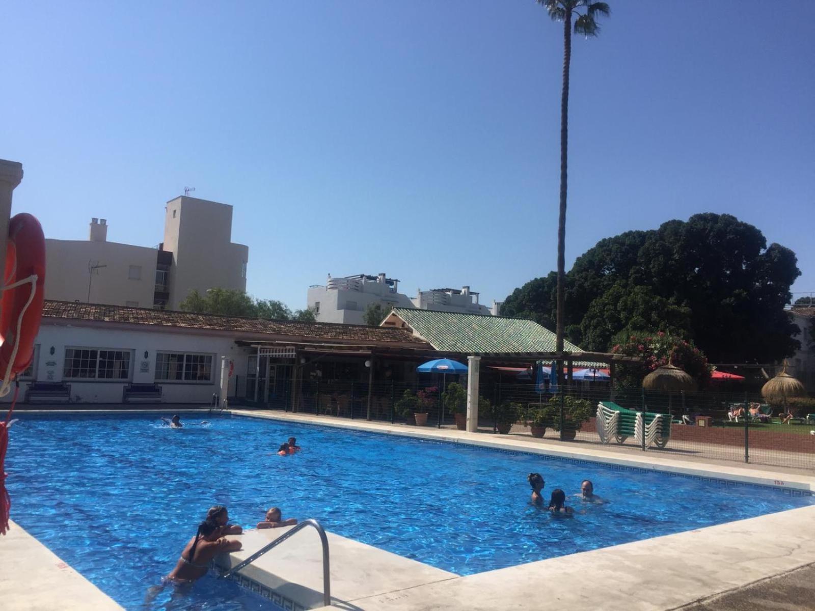 Carihuela park palace - main view