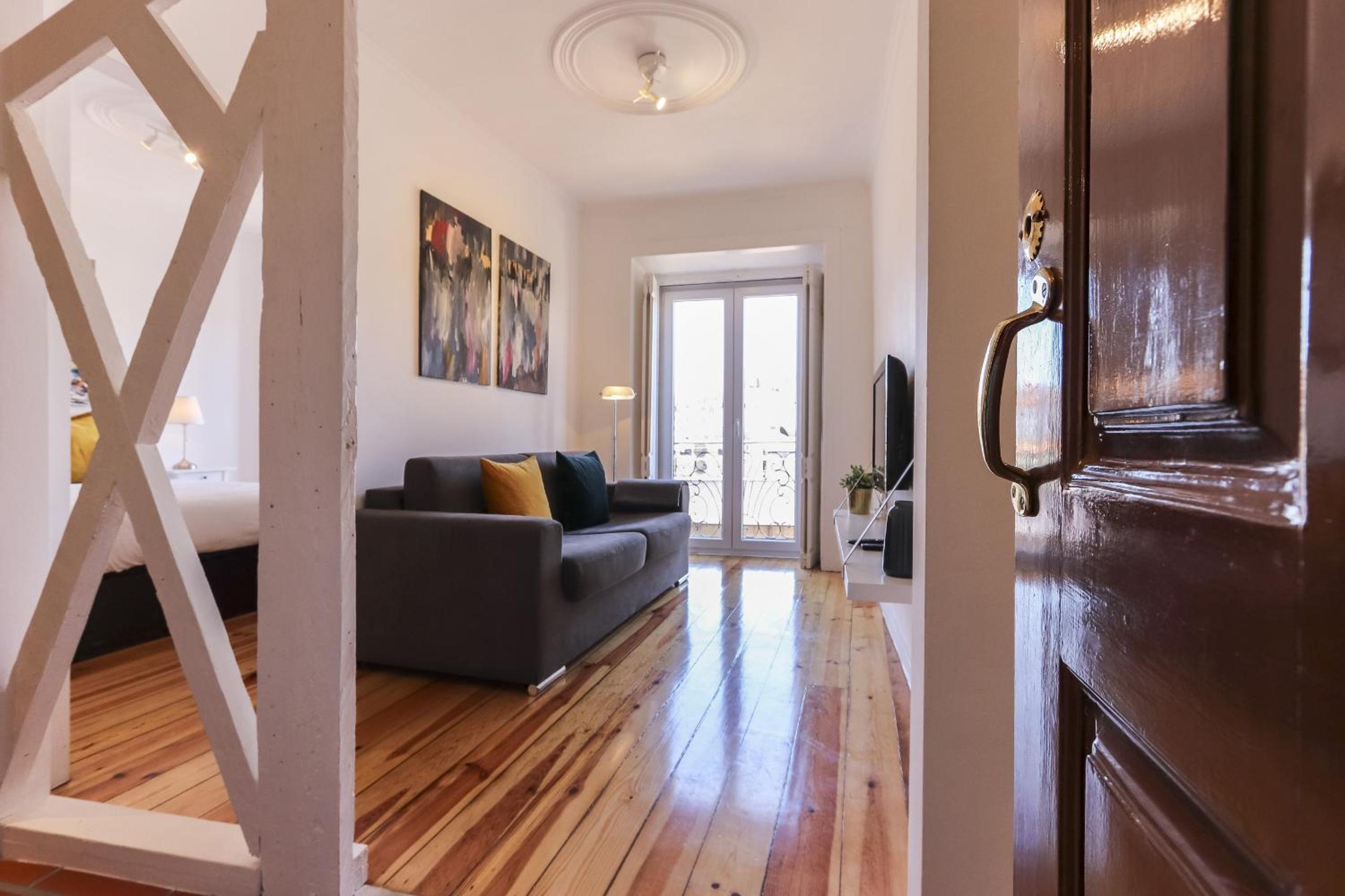 Typical Mouraria by Homing view 3