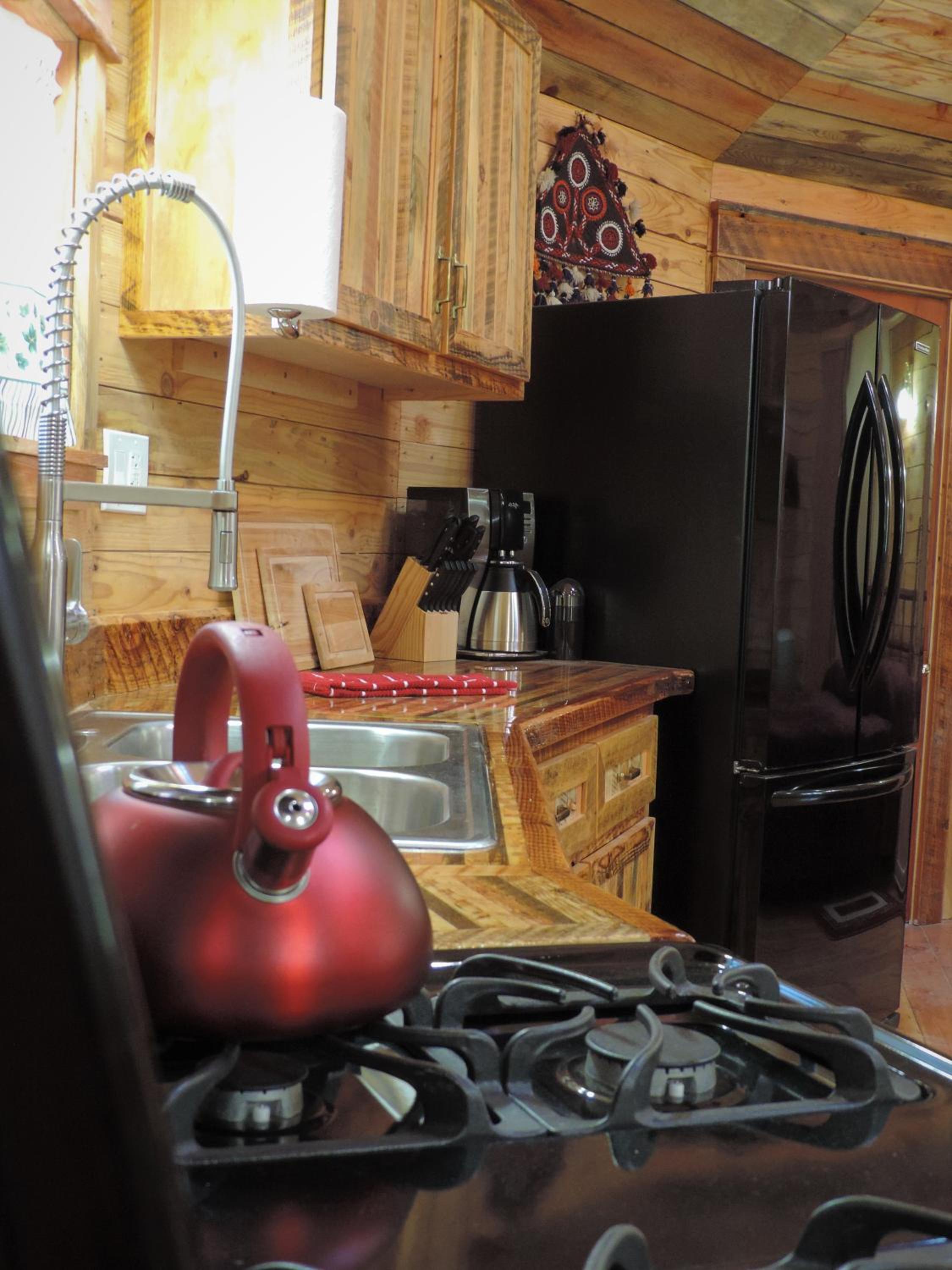 Photo 10