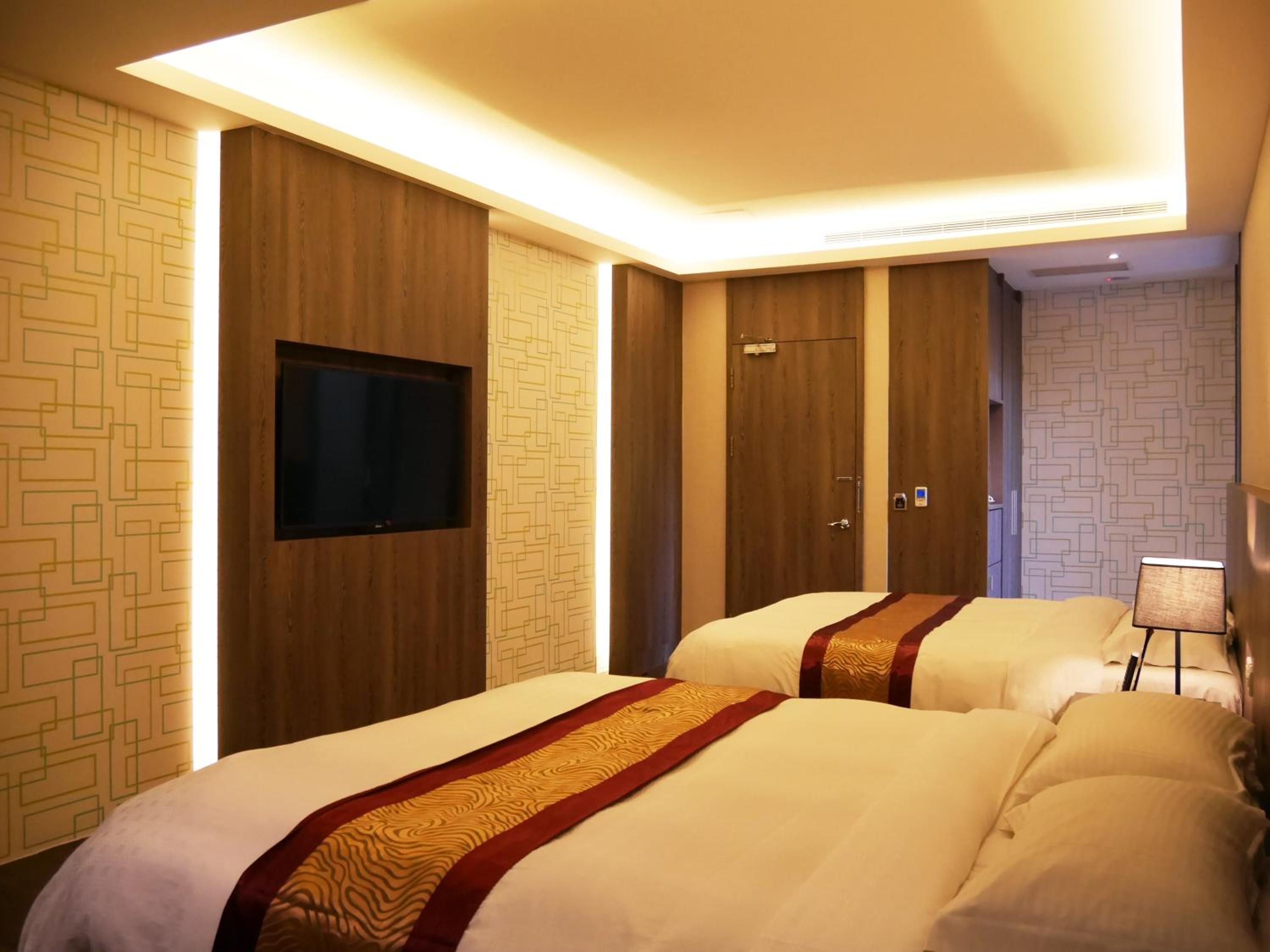 Refinement Motel