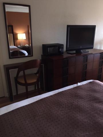 Royal Inn - Property Image 48