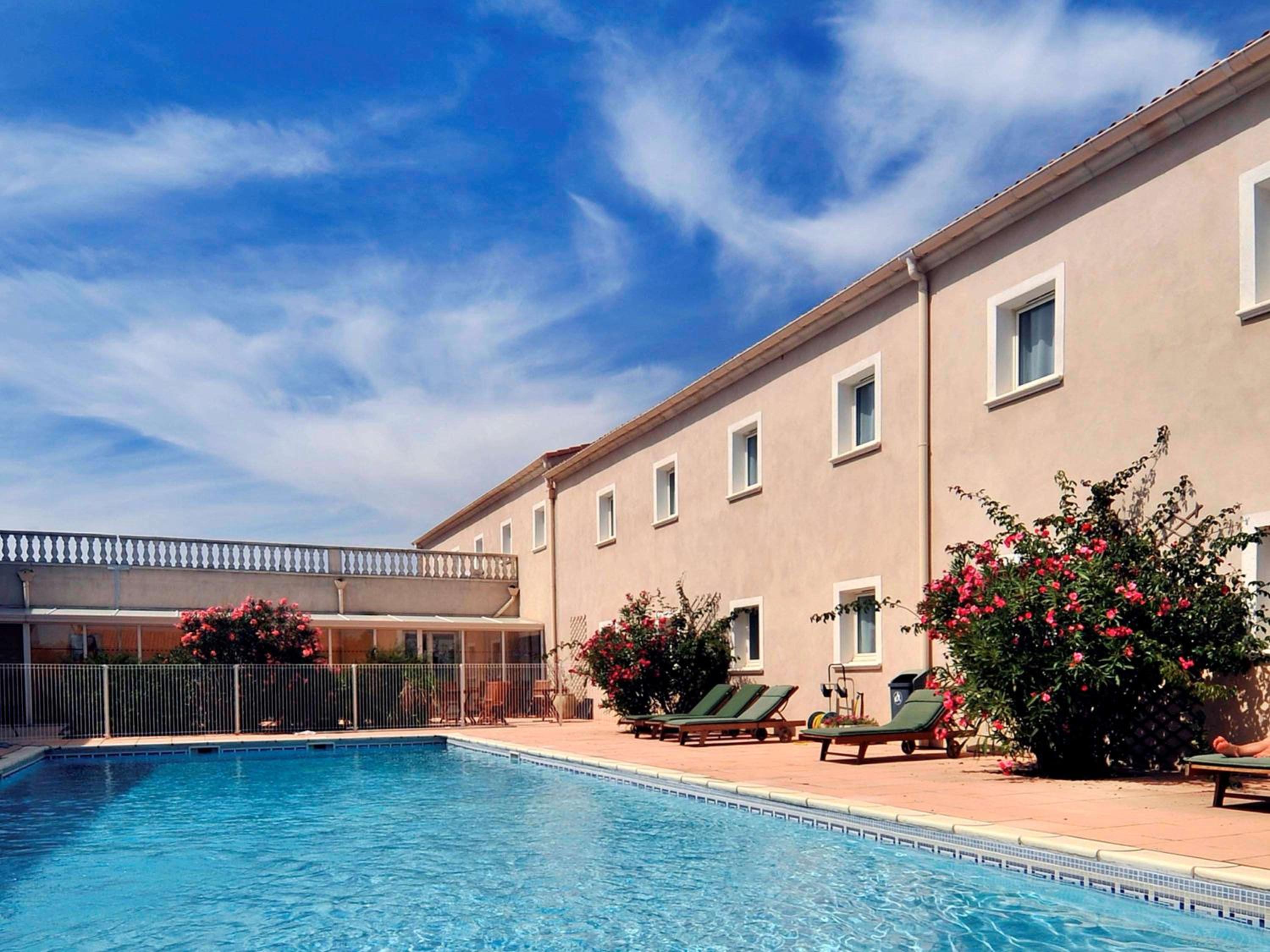 Orange Vacations - ibis Orange Sud - Property Image 1