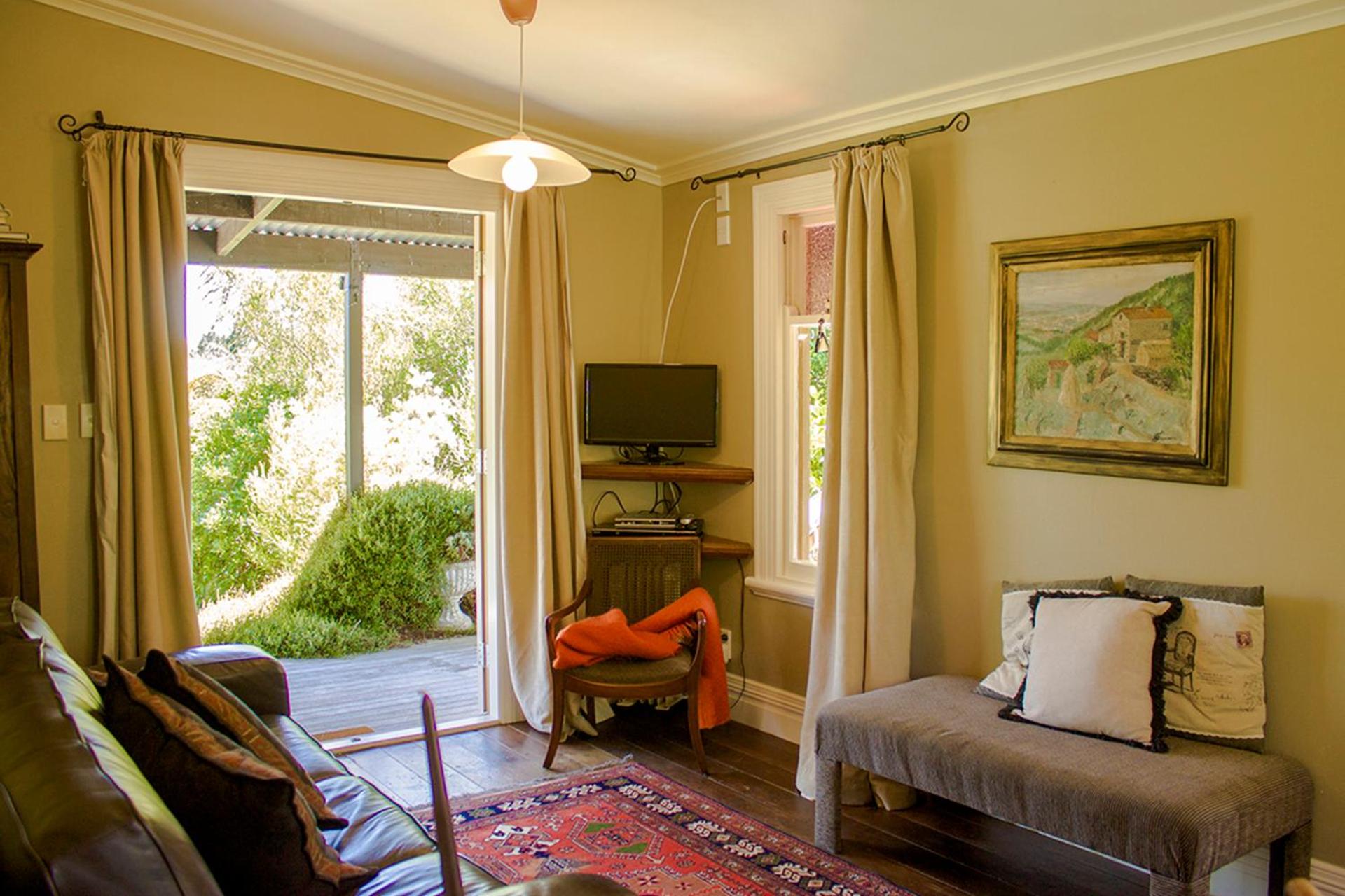 Secluded Haven Near Bush, Beach & Havelock North view 5