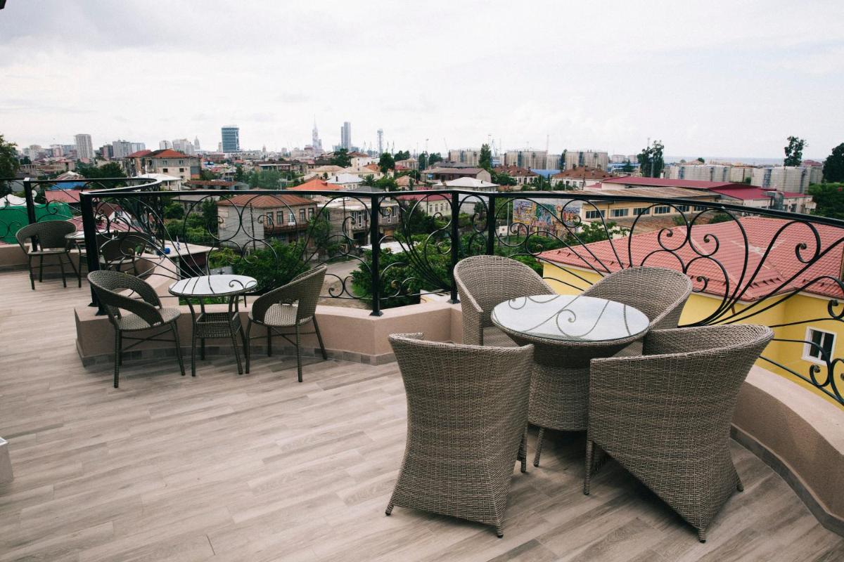 balcony
