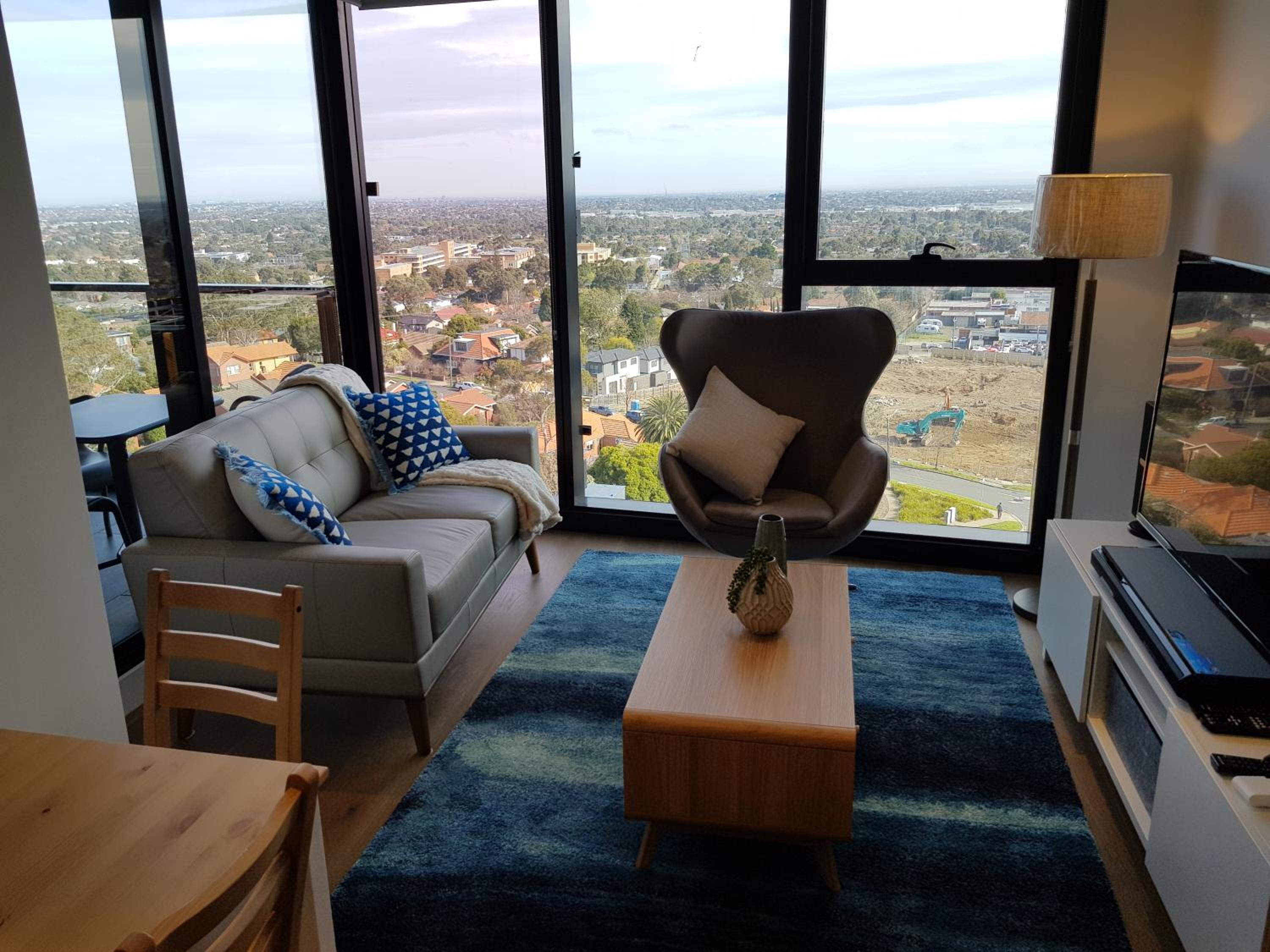 Ivanhoe Apartments